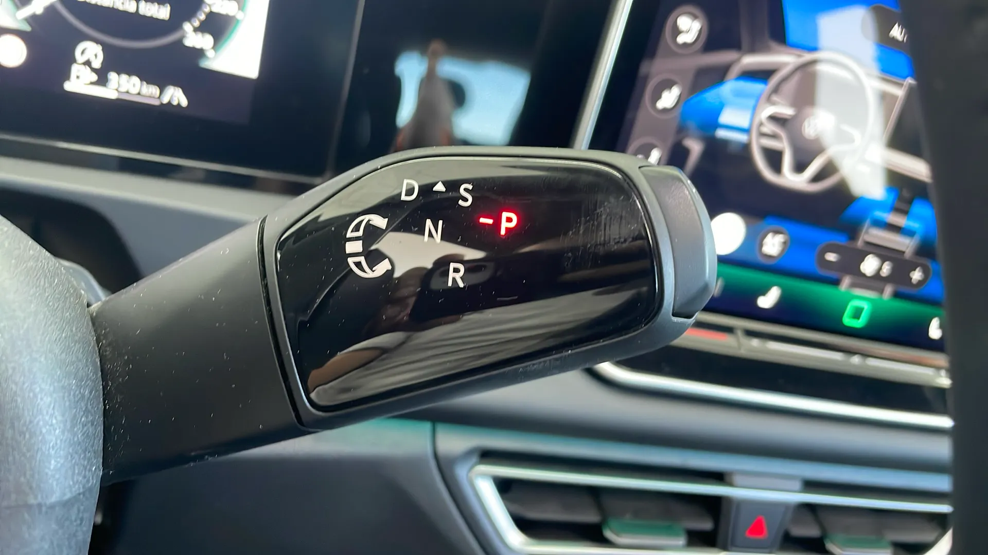 Volkswagen Tiguan R-Line 1.5 eTSI DSG - foto 17