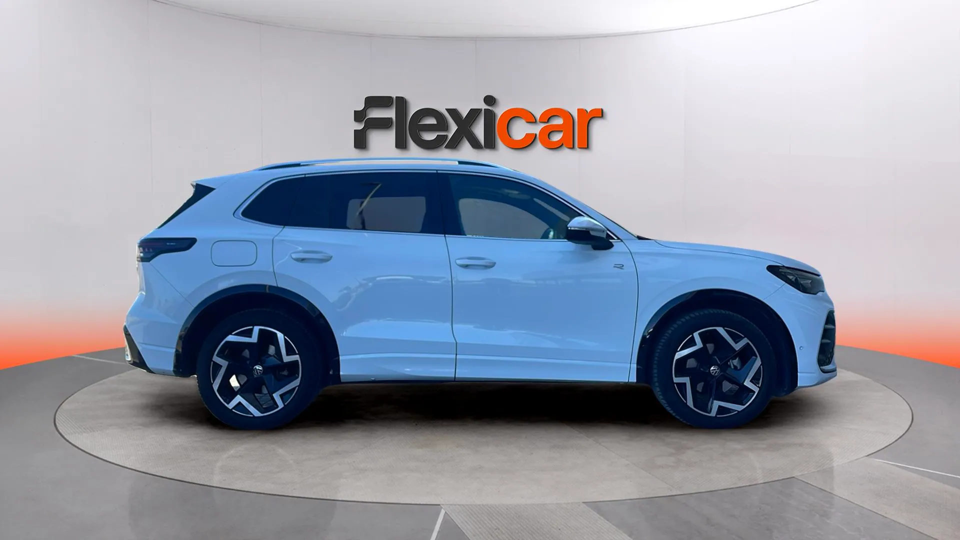 Volkswagen Tiguan R-Line 1.5 eTSI DSG - foto 3