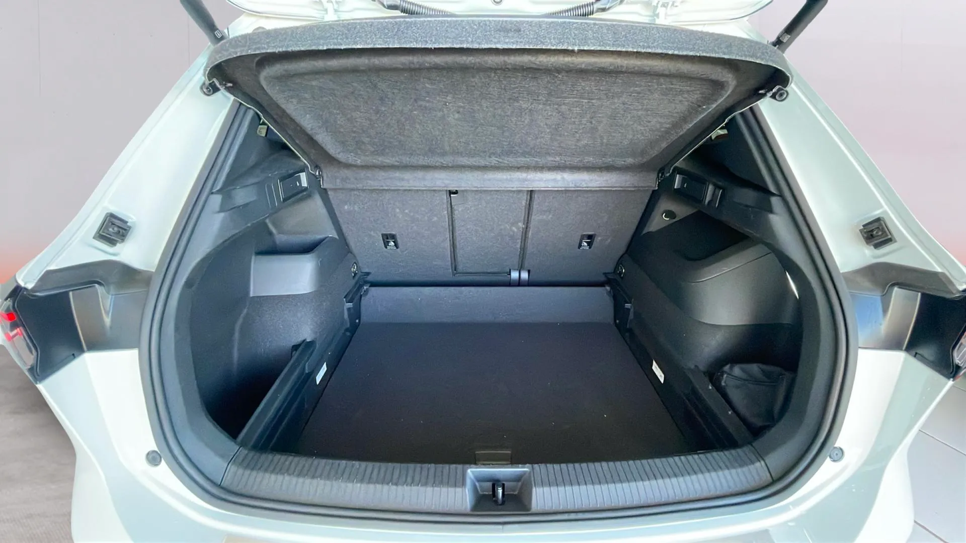 Volkswagen Tiguan R-Line 1.5 eTSI DSG - foto 13