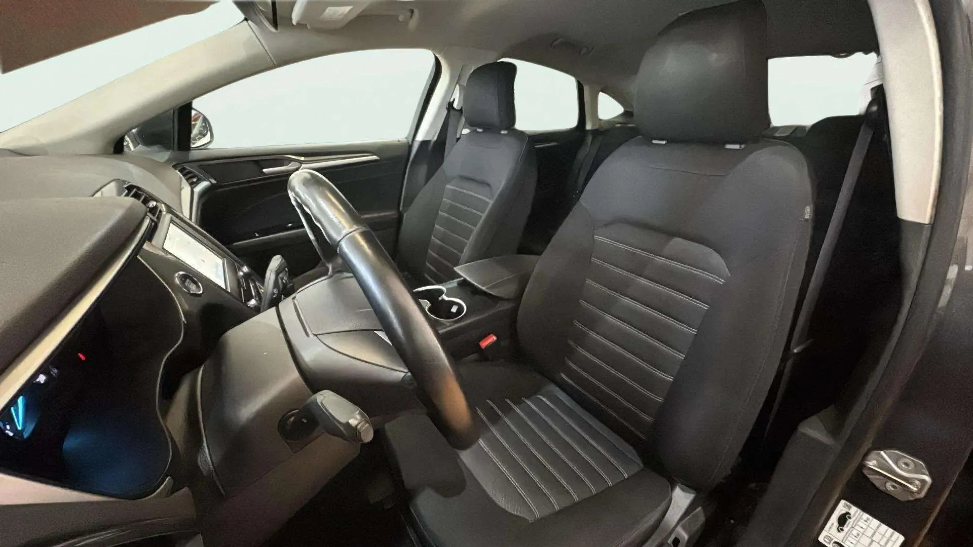 Ford Mondeo 2.0 Híbrido Trend HEV - foto 8