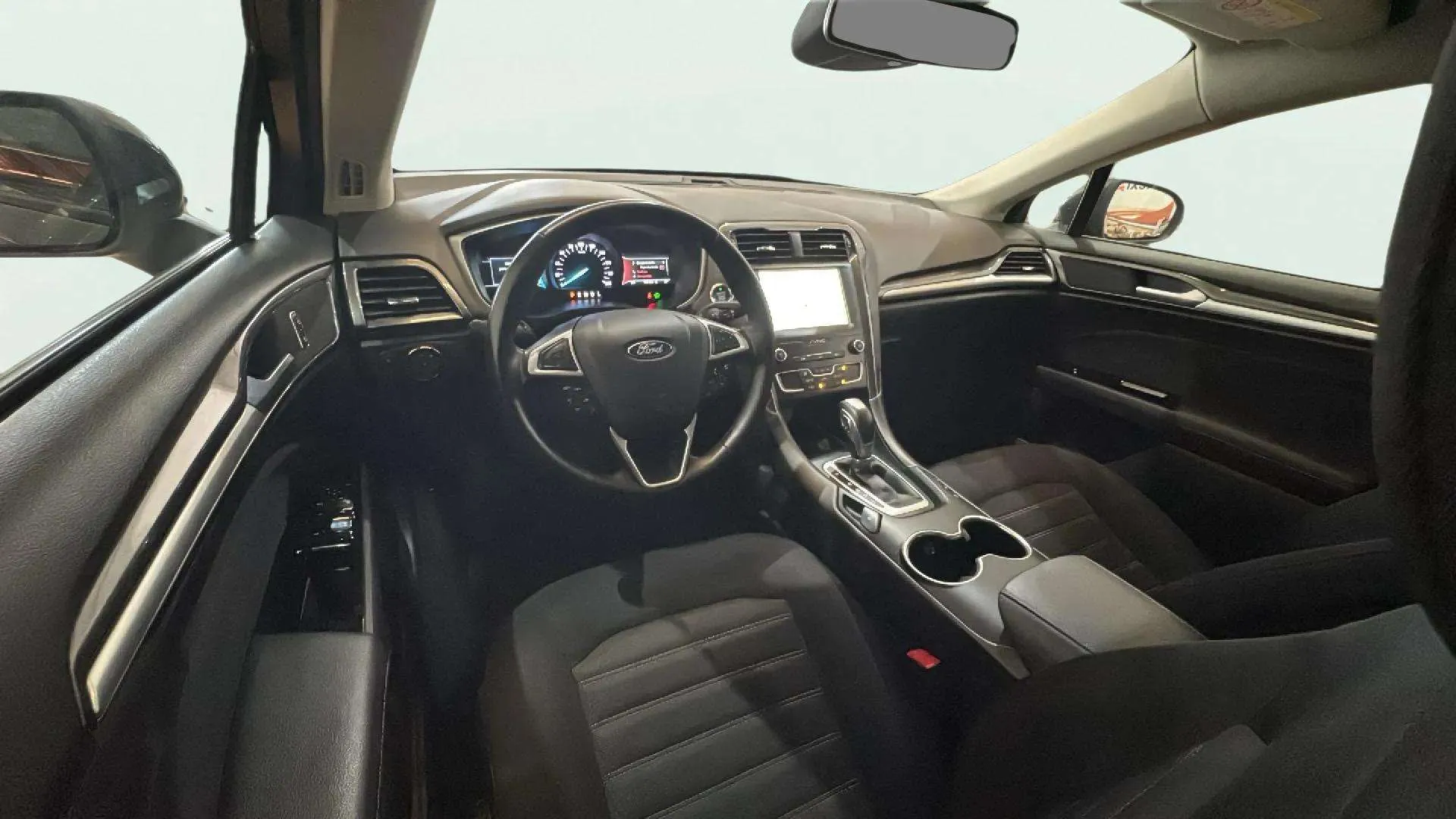 Ford Mondeo 2.0 Híbrido Trend HEV - foto 16