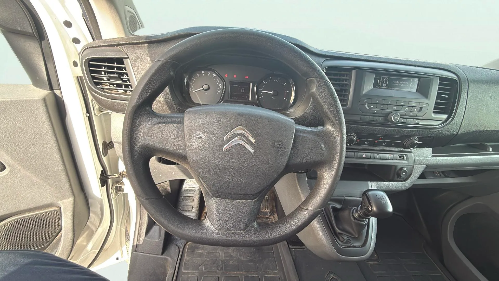 Citroën Jumpy Furgón Talla M BlueHDi 100 - foto 9