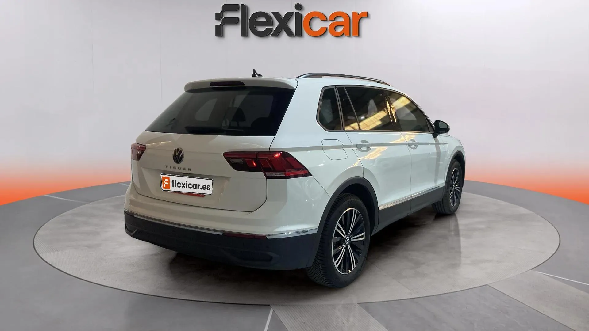 Volkswagen Tiguan Life 2.0 TDI DSG - foto 4