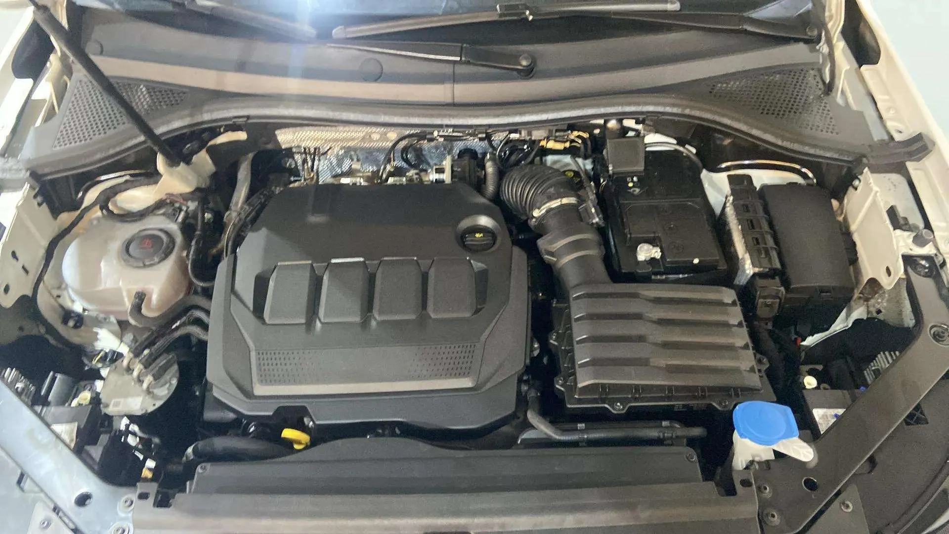 Volkswagen Tiguan Life 2.0 TDI DSG - foto 18