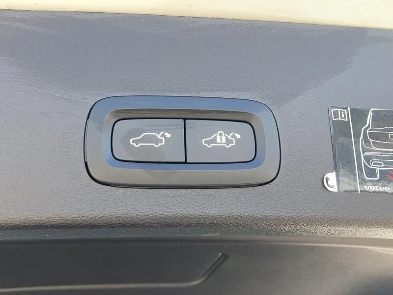 Volvo XC40 1.5 T4 Twin Recharge Inscription Ex - foto 30