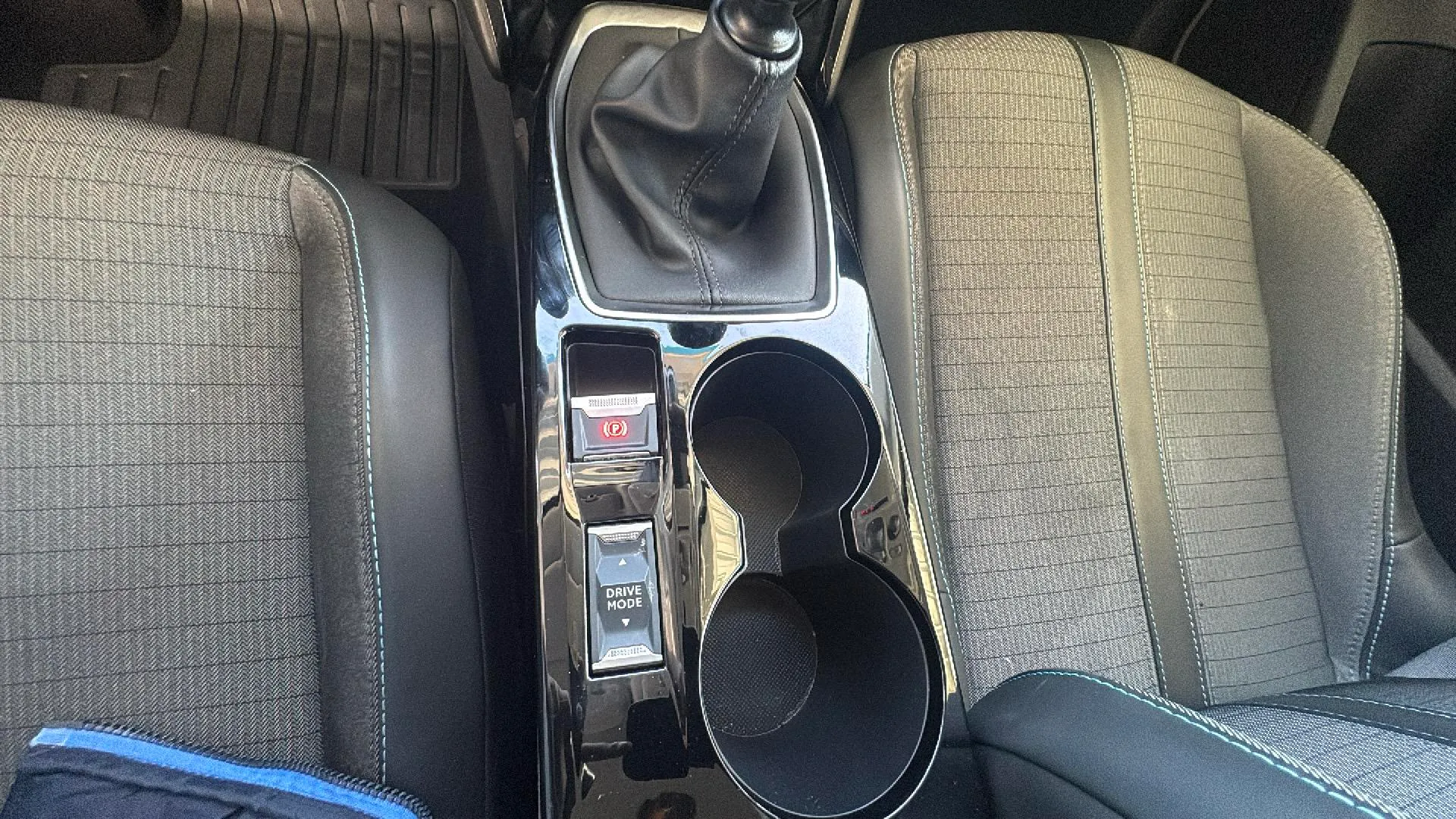 Peugeot 208 PureTech Active Pack - foto 23