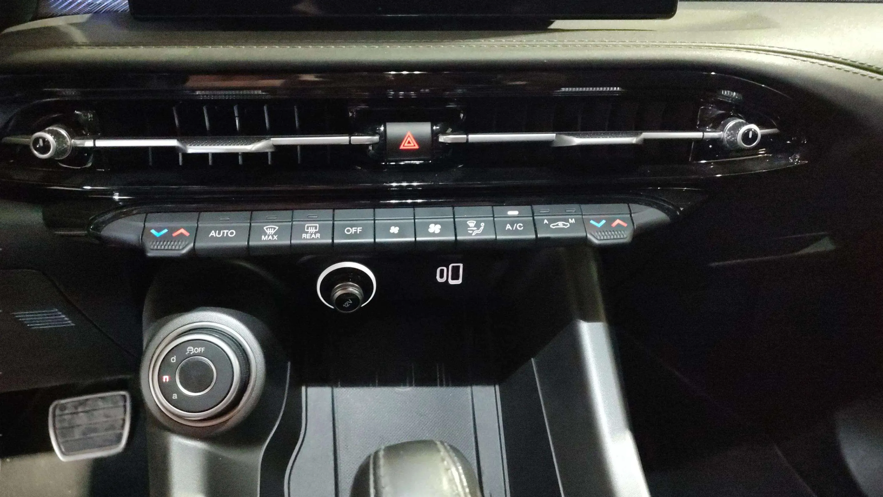 Alfa Romeo Tonale 1.5 MHEV Gasolina Speciale FWD - foto 13