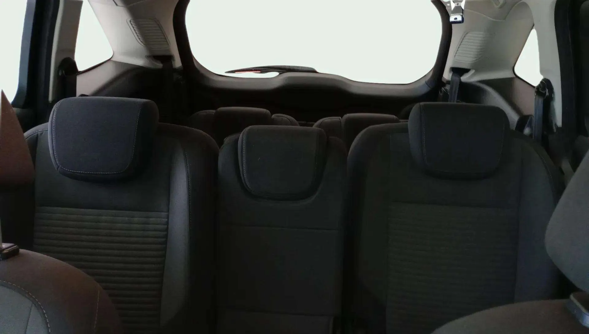 Ford Grand C-Max 1.0 EcoBoost Trend+ - foto 12