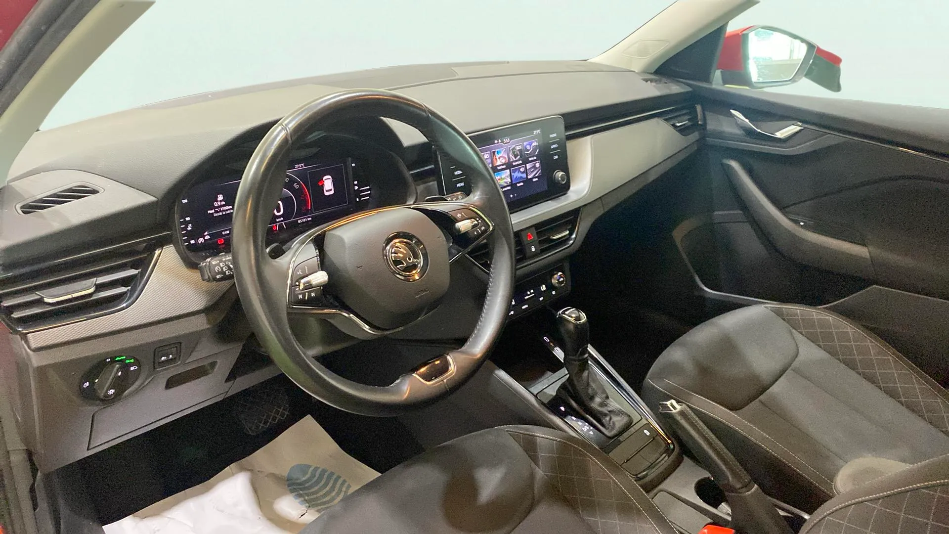 Škoda Kamiq 1.0 TSI DSG Ambition - foto 10