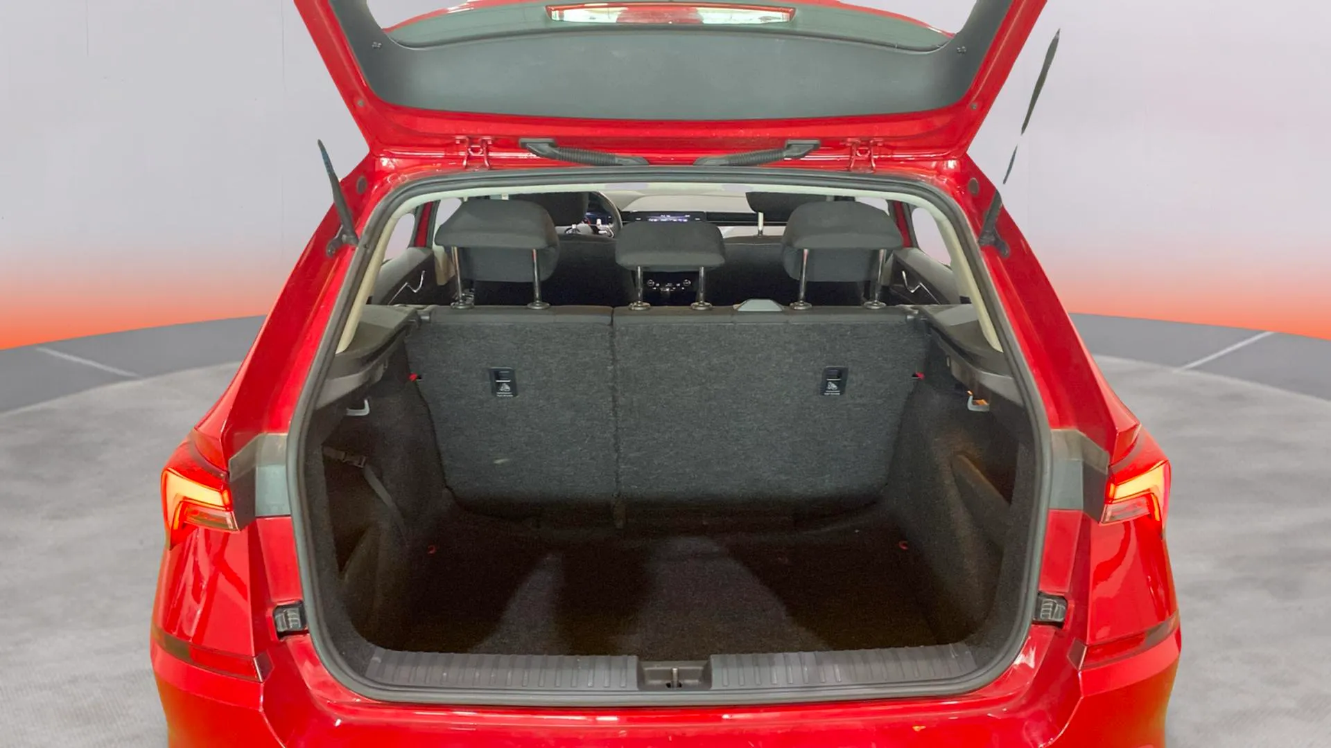 Škoda Kamiq 1.0 TSI DSG Ambition - foto 9