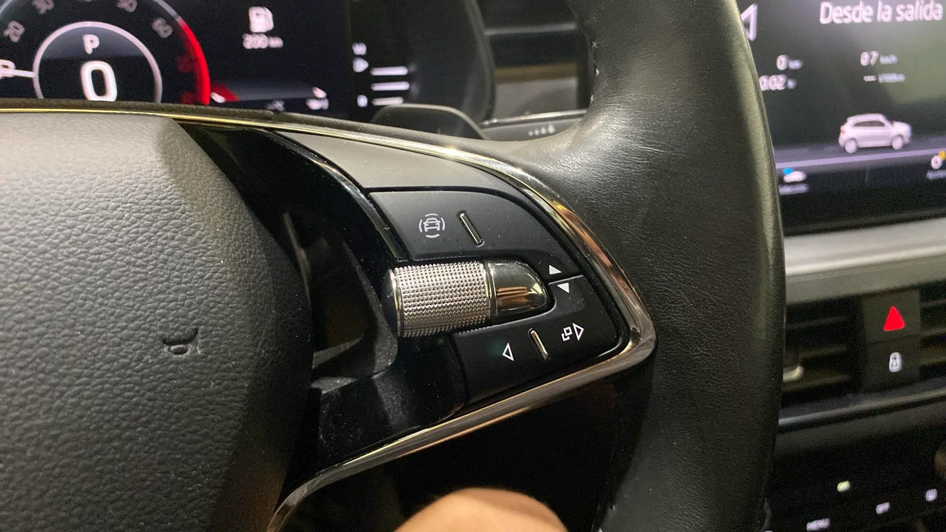 Škoda Kamiq 1.0 TSI DSG Ambition - foto 16