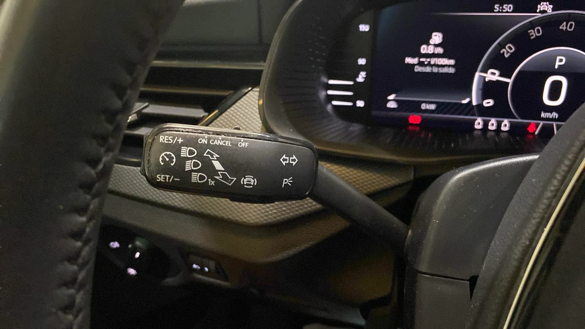 Škoda Kamiq 1.0 TSI DSG Ambition - foto 17