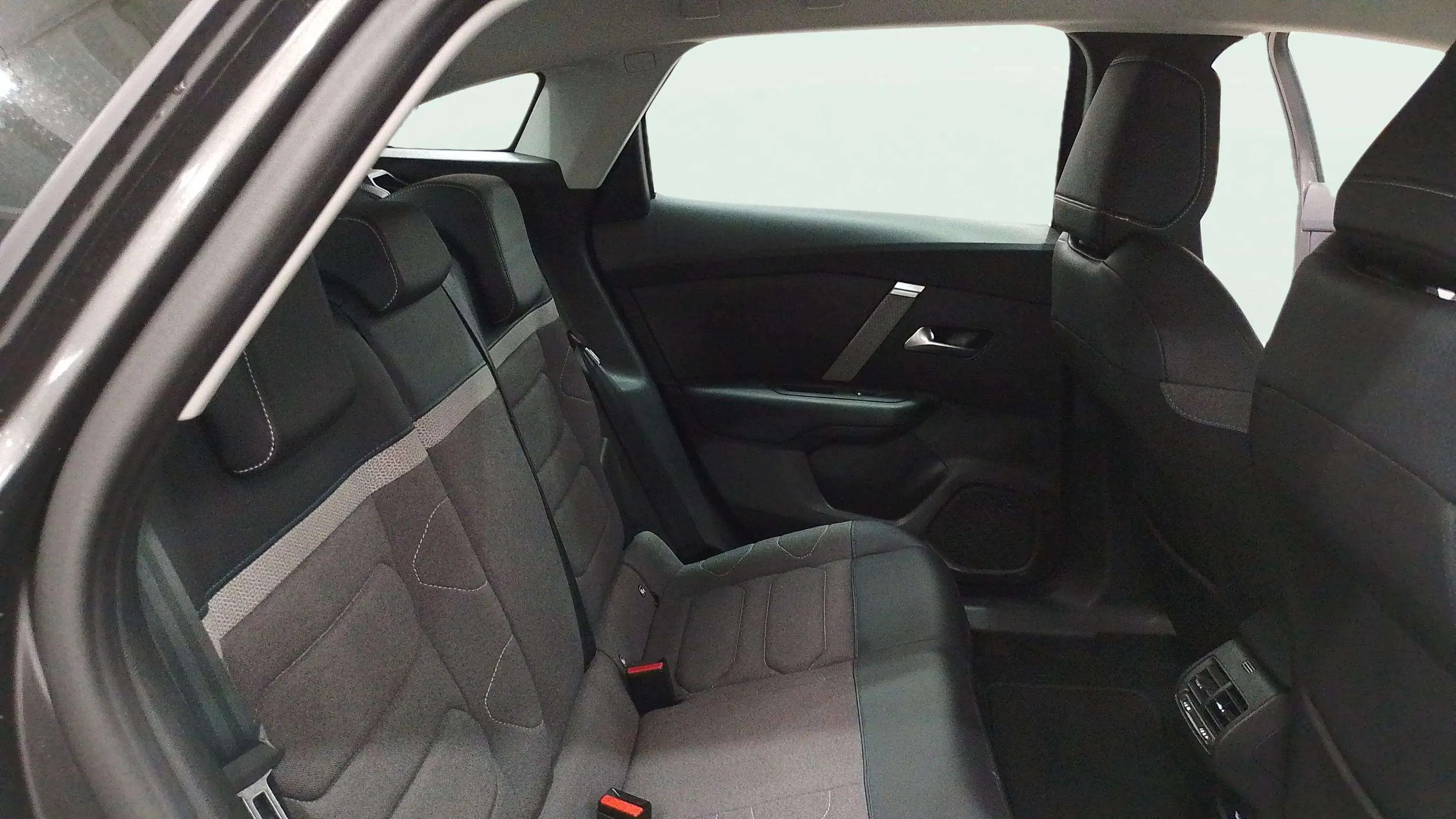 Citroën C4 BlueHDi 130 EAT8 Max - foto 15