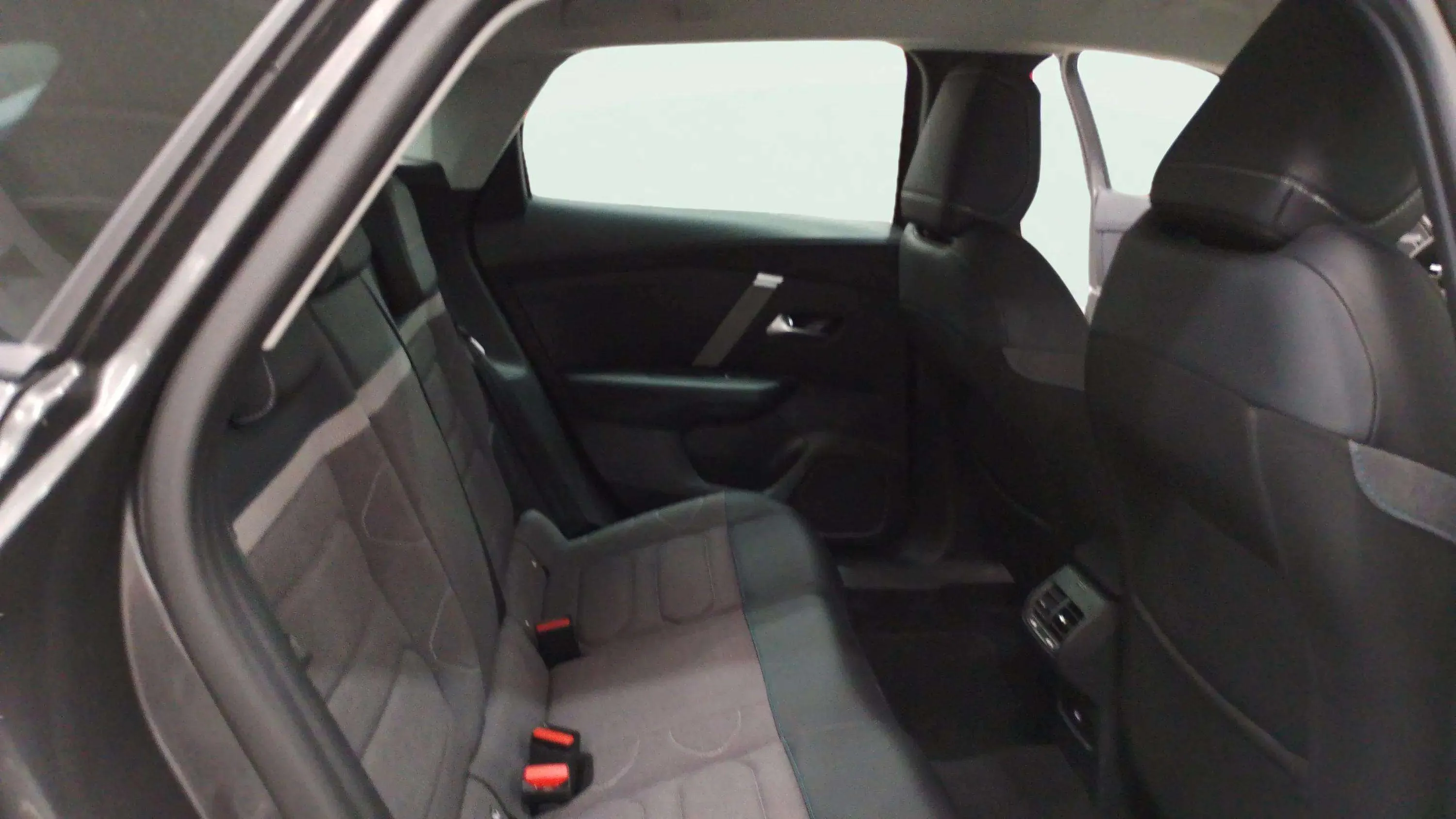 Citroën C4 BlueHDi 130 EAT8 Max - foto 14