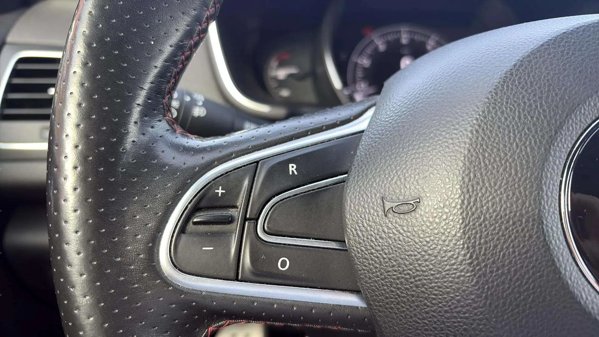Renault Mégane RS Trophy TCe GPF 18 - foto 15