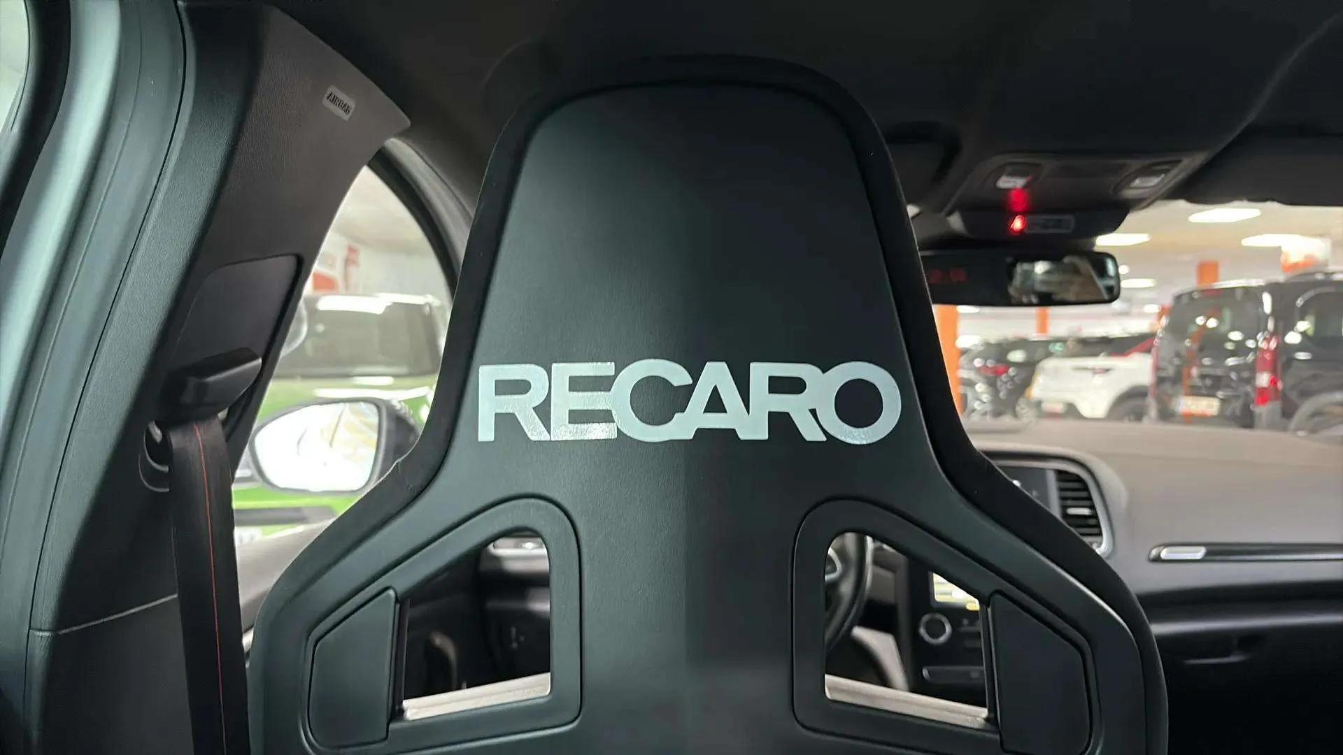 Renault Mégane RS Trophy TCe GPF 18 - foto 25