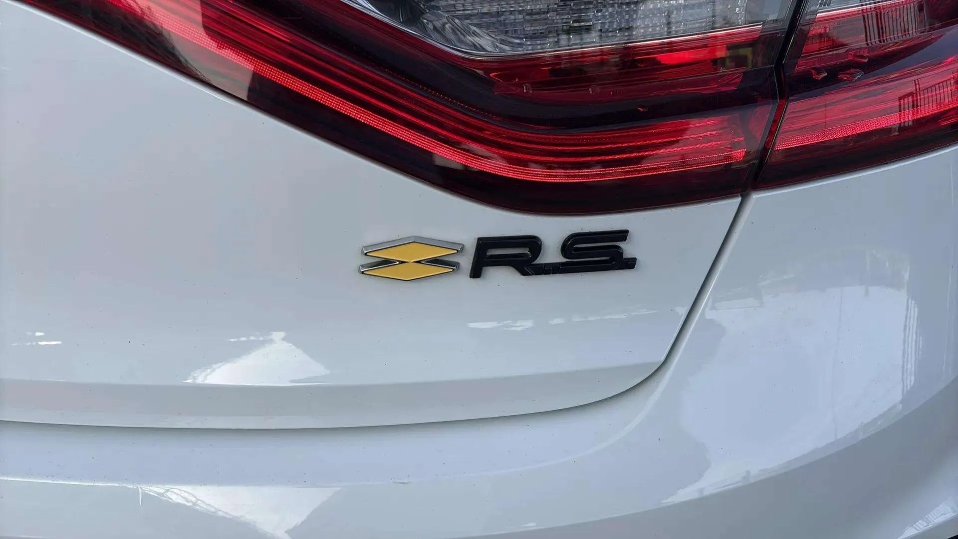Renault Mégane RS Trophy TCe GPF 18 - foto 27
