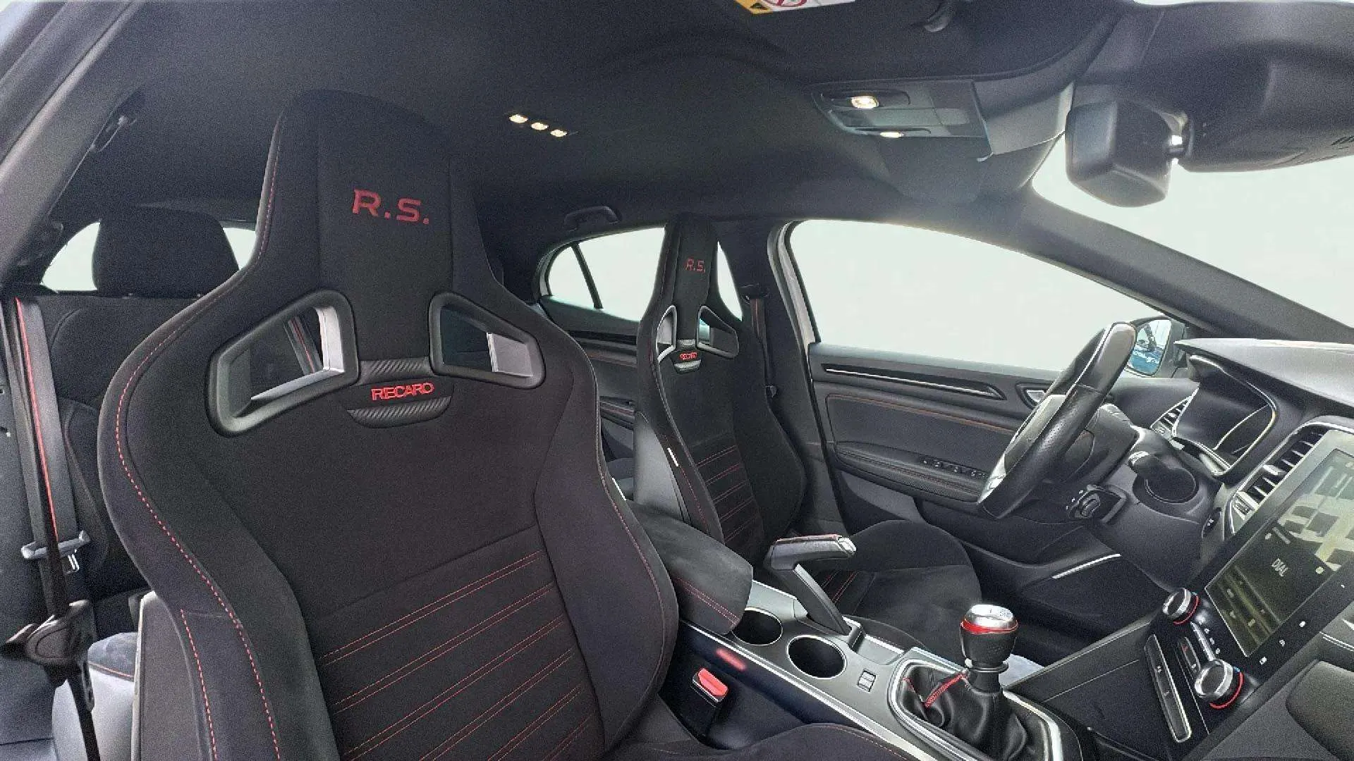 Renault Mégane RS Trophy TCe GPF 18 - foto 9