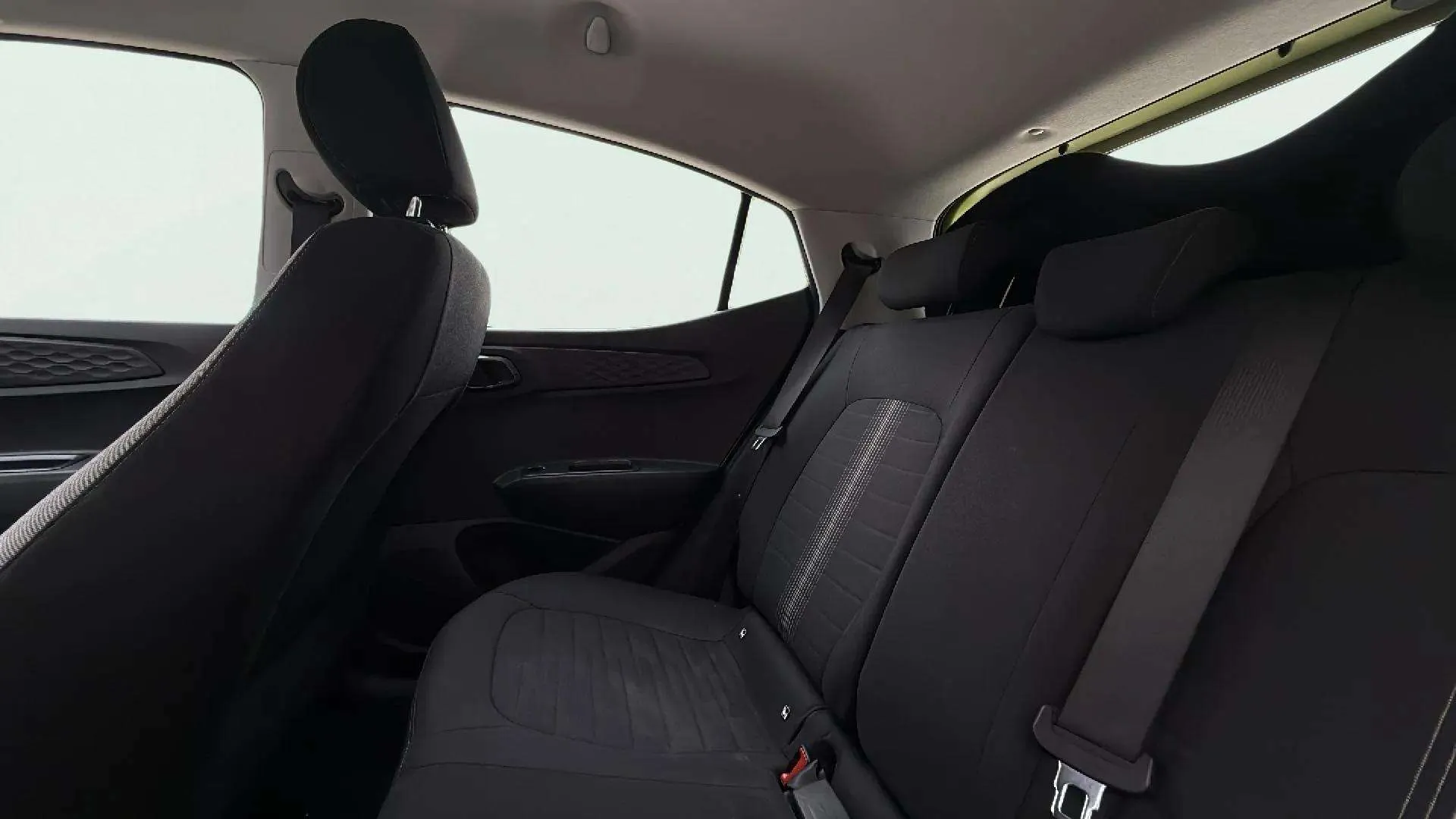 Hyundai i10 1.0 Essence - foto 18