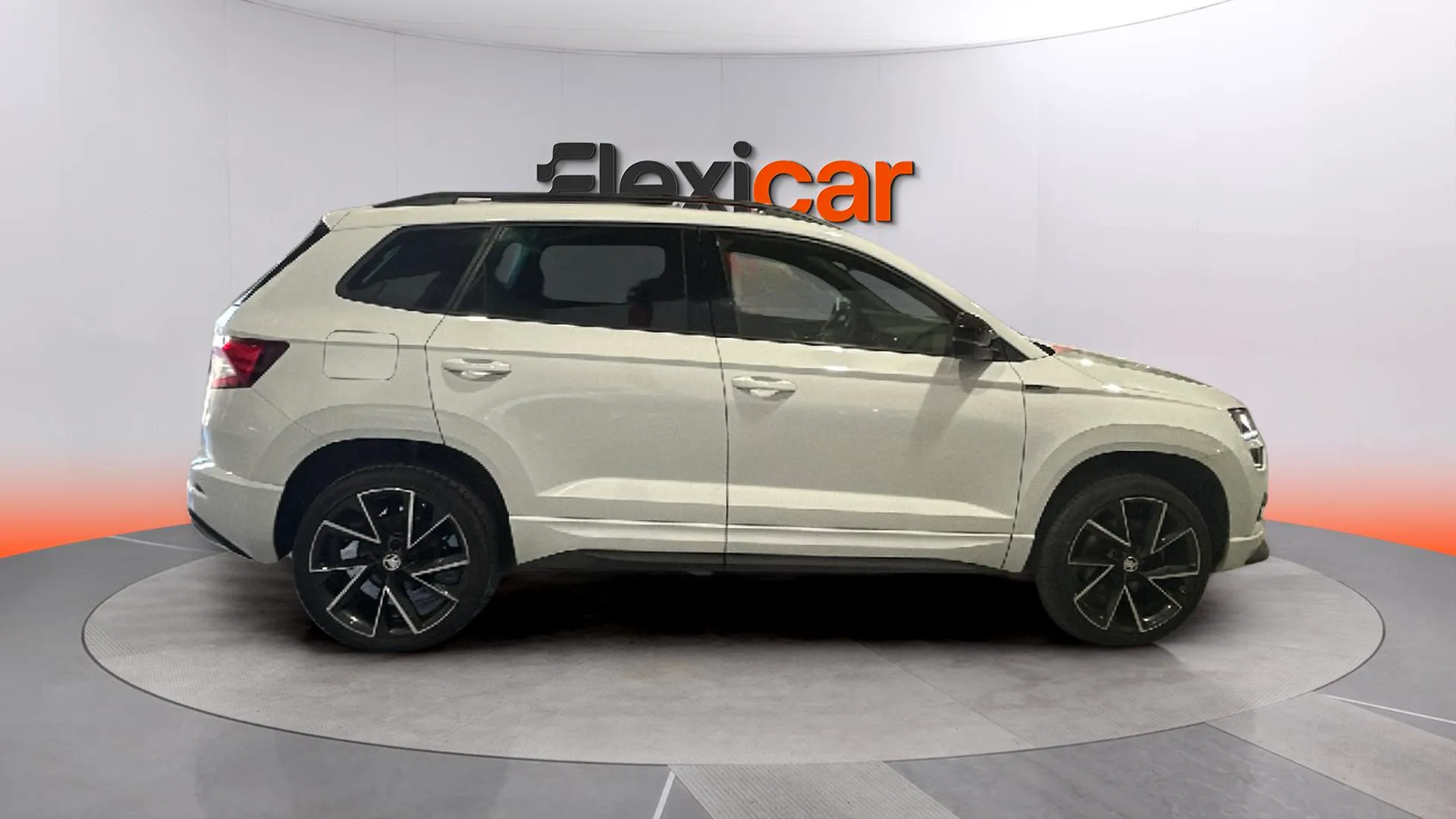 Škoda Karoq 1.5 TSI DSG ACT Sportline - foto 8