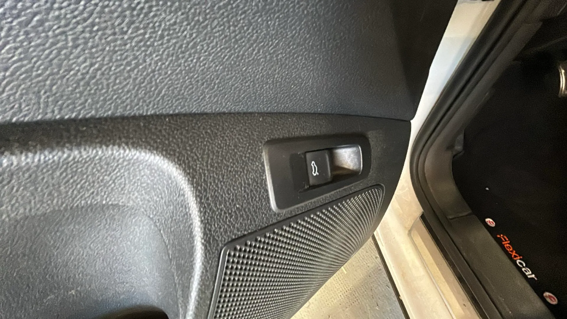 Škoda Karoq 1.5 TSI DSG ACT Sportline - foto 23