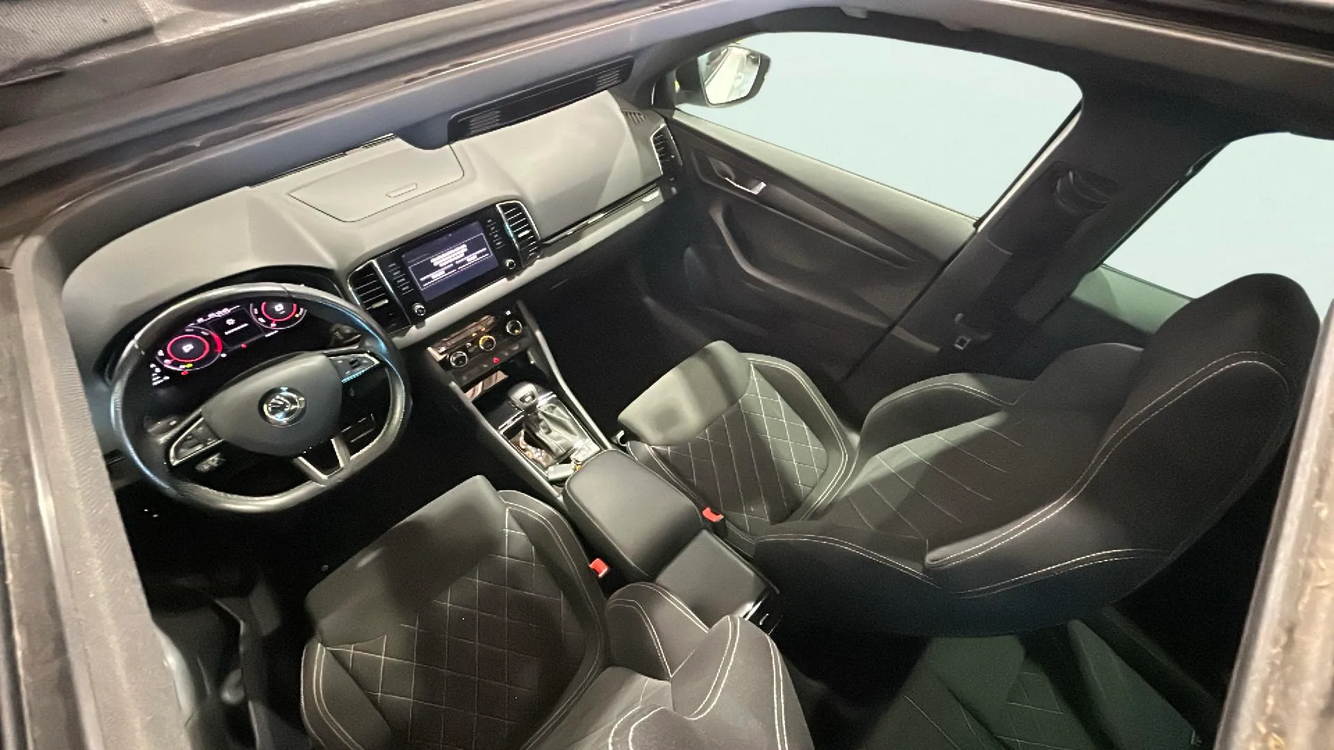Škoda Karoq 1.5 TSI DSG ACT Sportline - foto 16