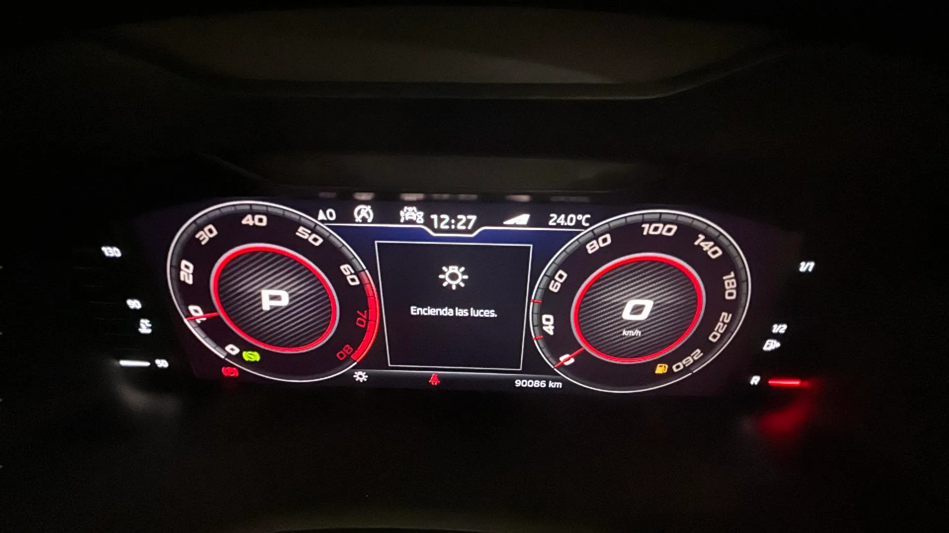 Škoda Karoq 1.5 TSI DSG ACT Sportline - foto 12
