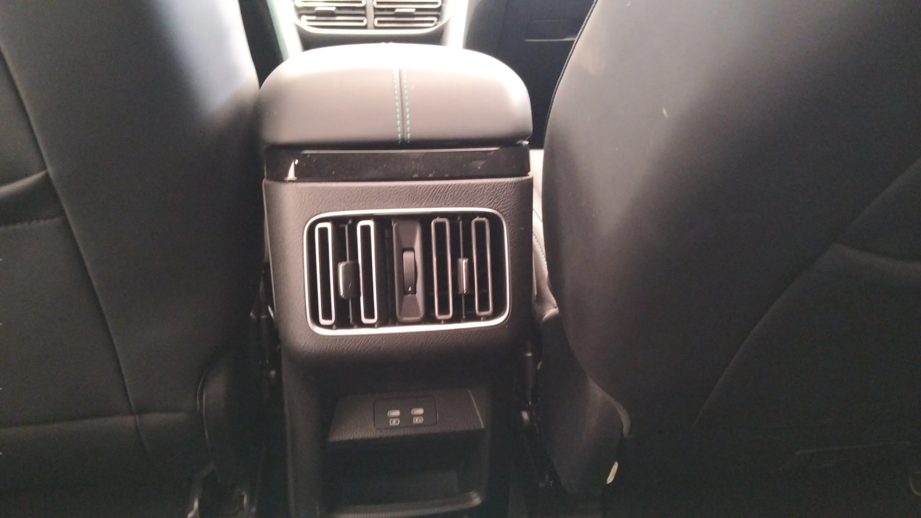 BYD Seal U Comfort - foto 14