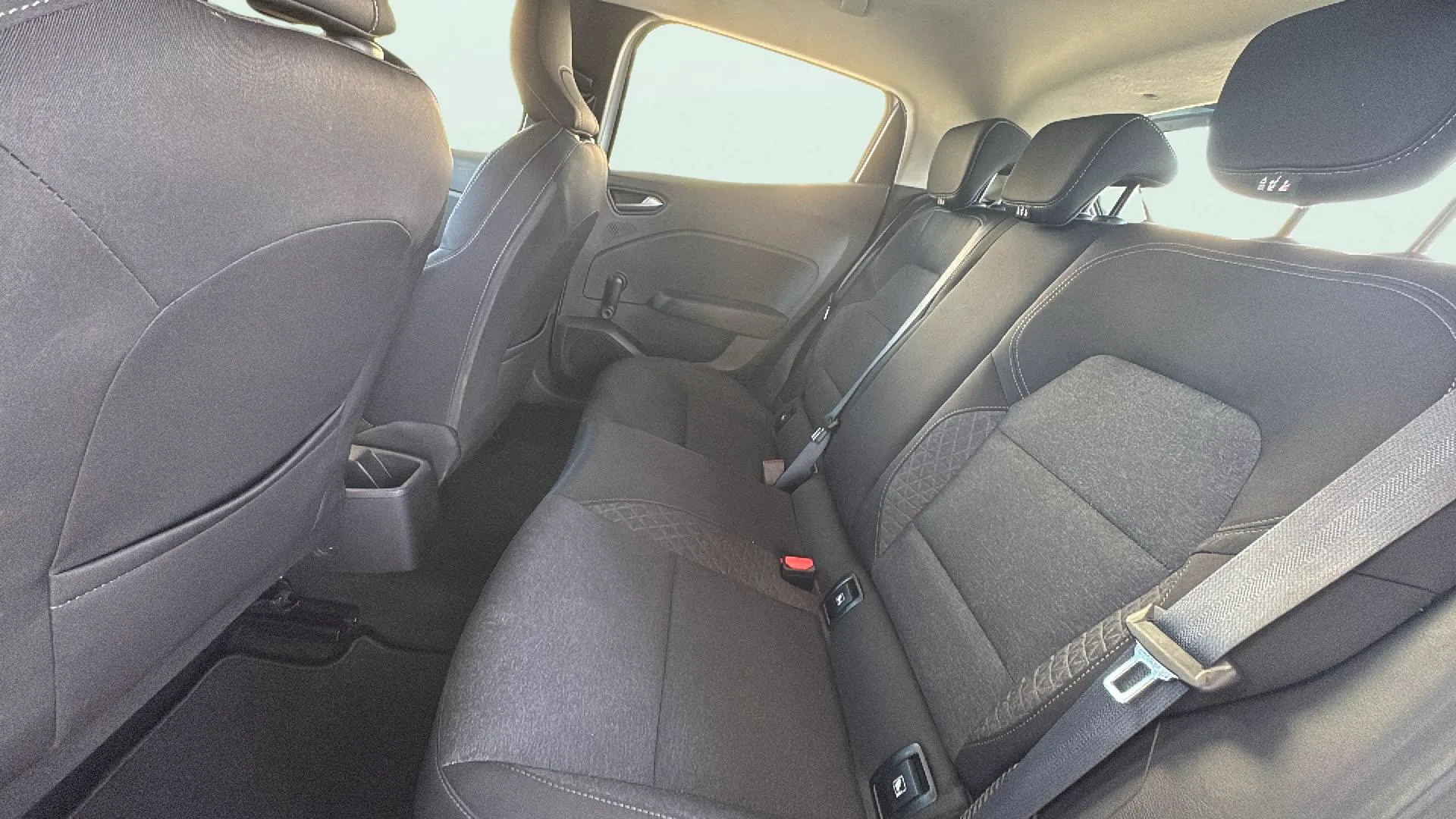 Renault Clio Intens E-Tech Híbrido - foto 25