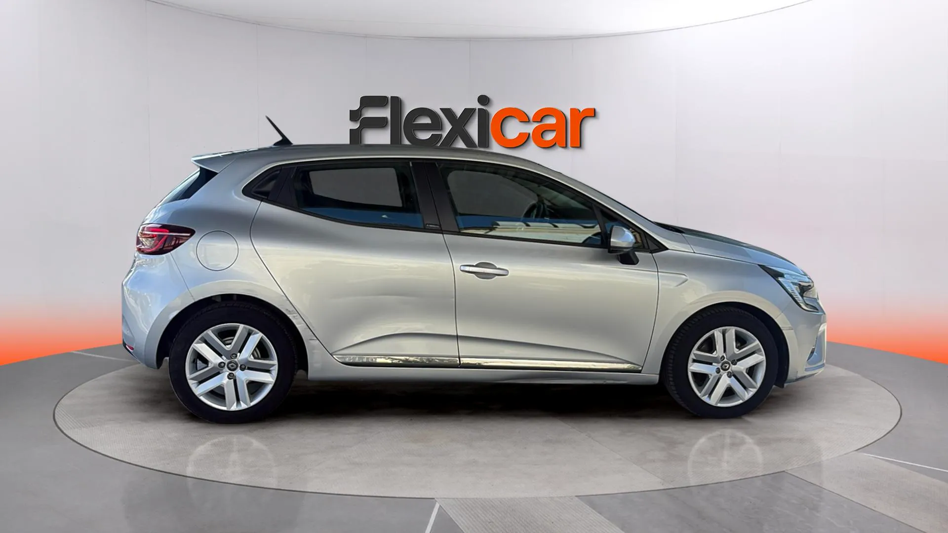 Renault Clio Intens E-Tech Híbrido - foto 8