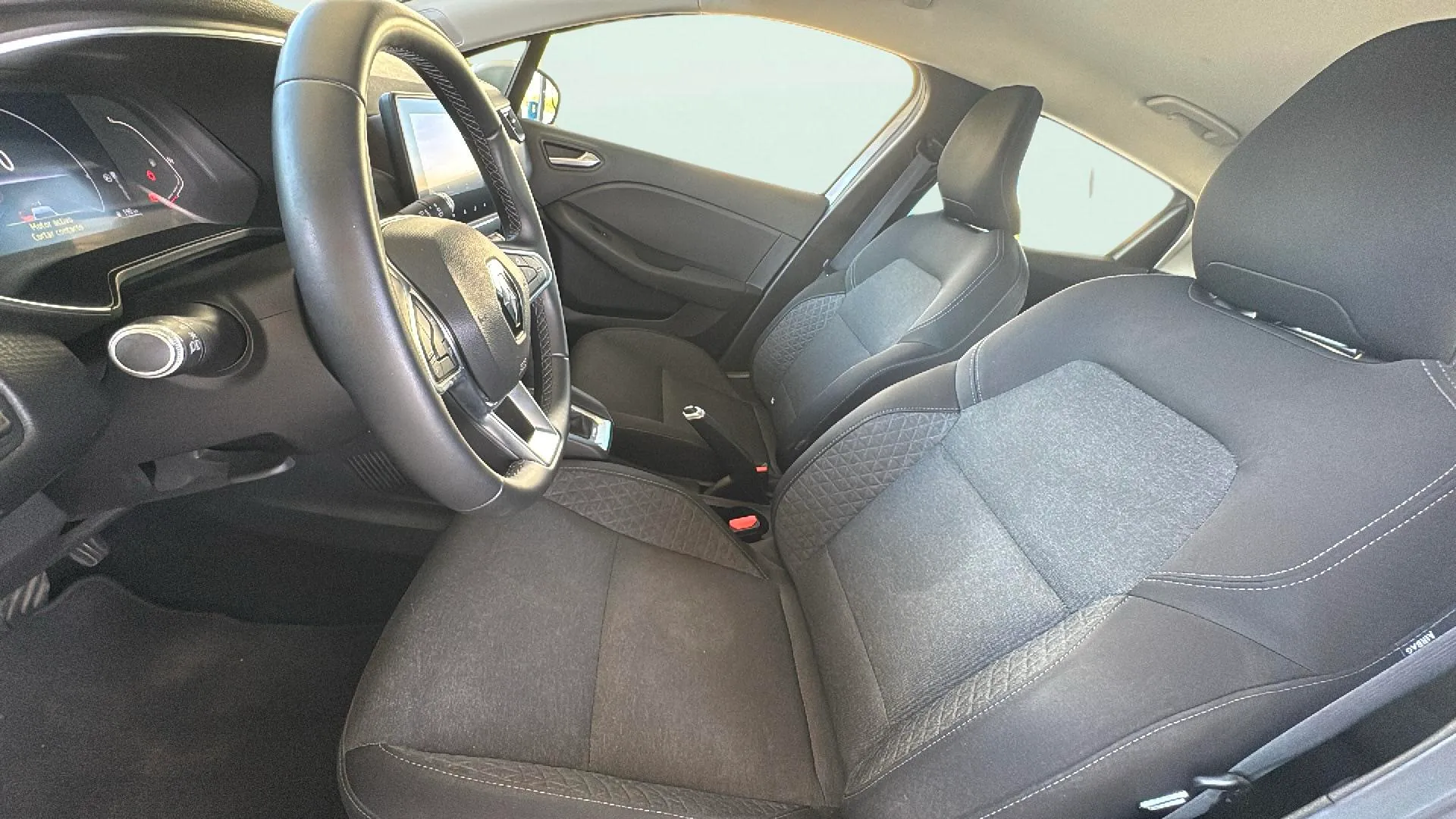 Renault Clio Intens E-Tech Híbrido - foto 24