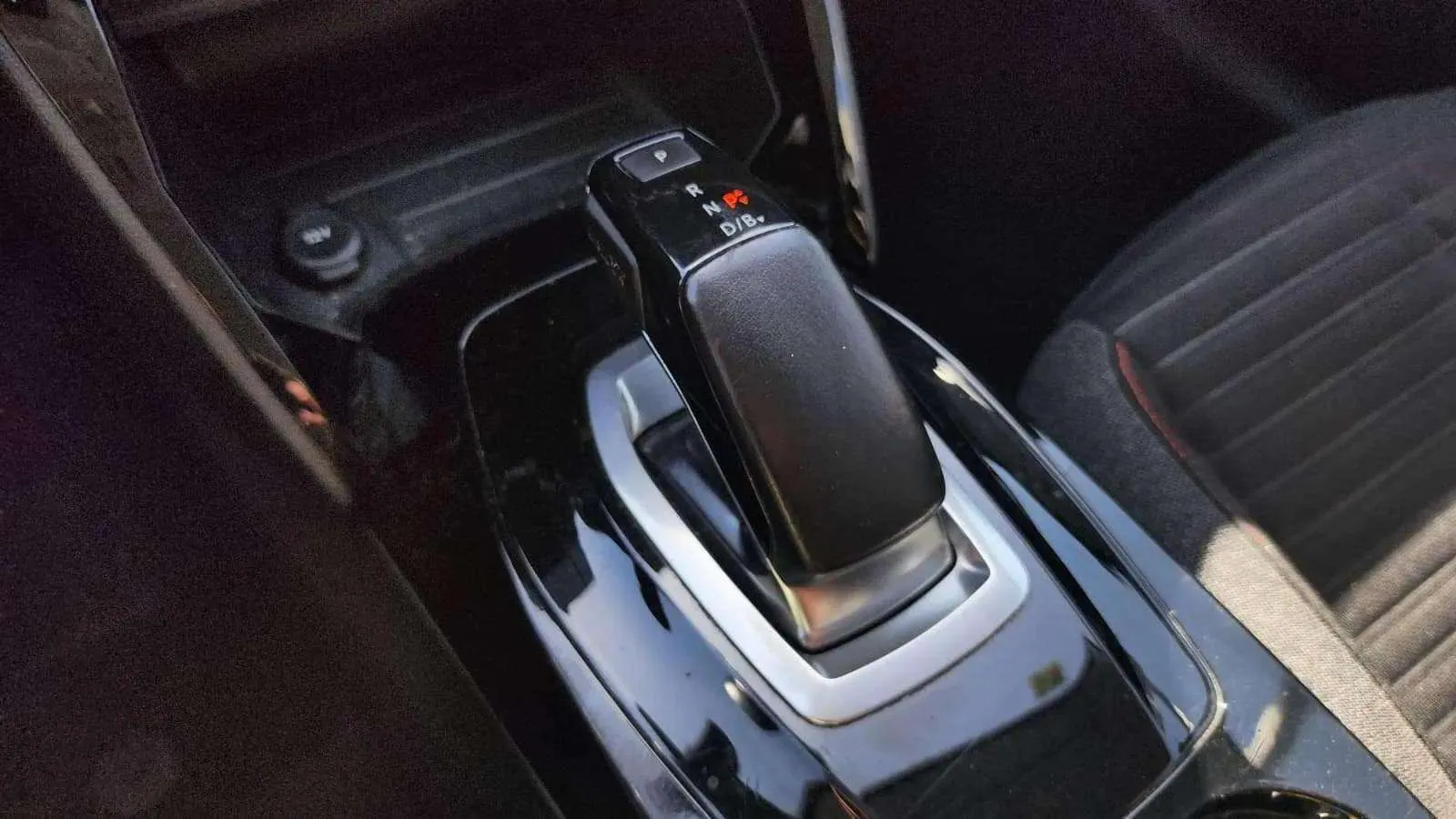 Peugeot 208 Eléctrico Active - foto 17