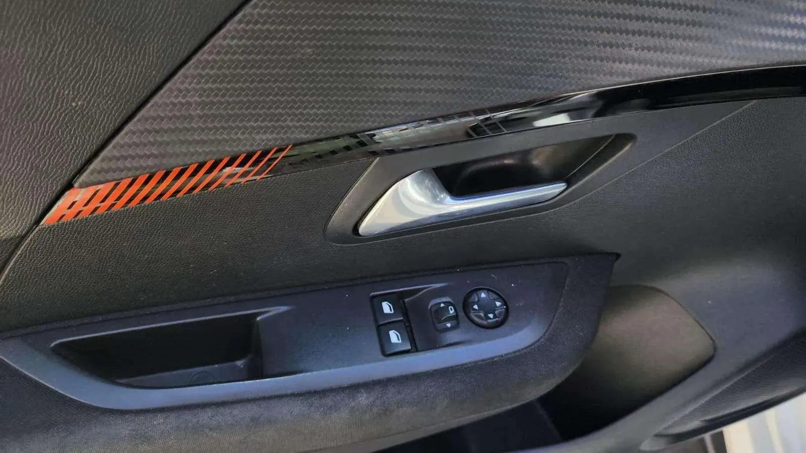 Peugeot 208 Eléctrico Active - foto 19