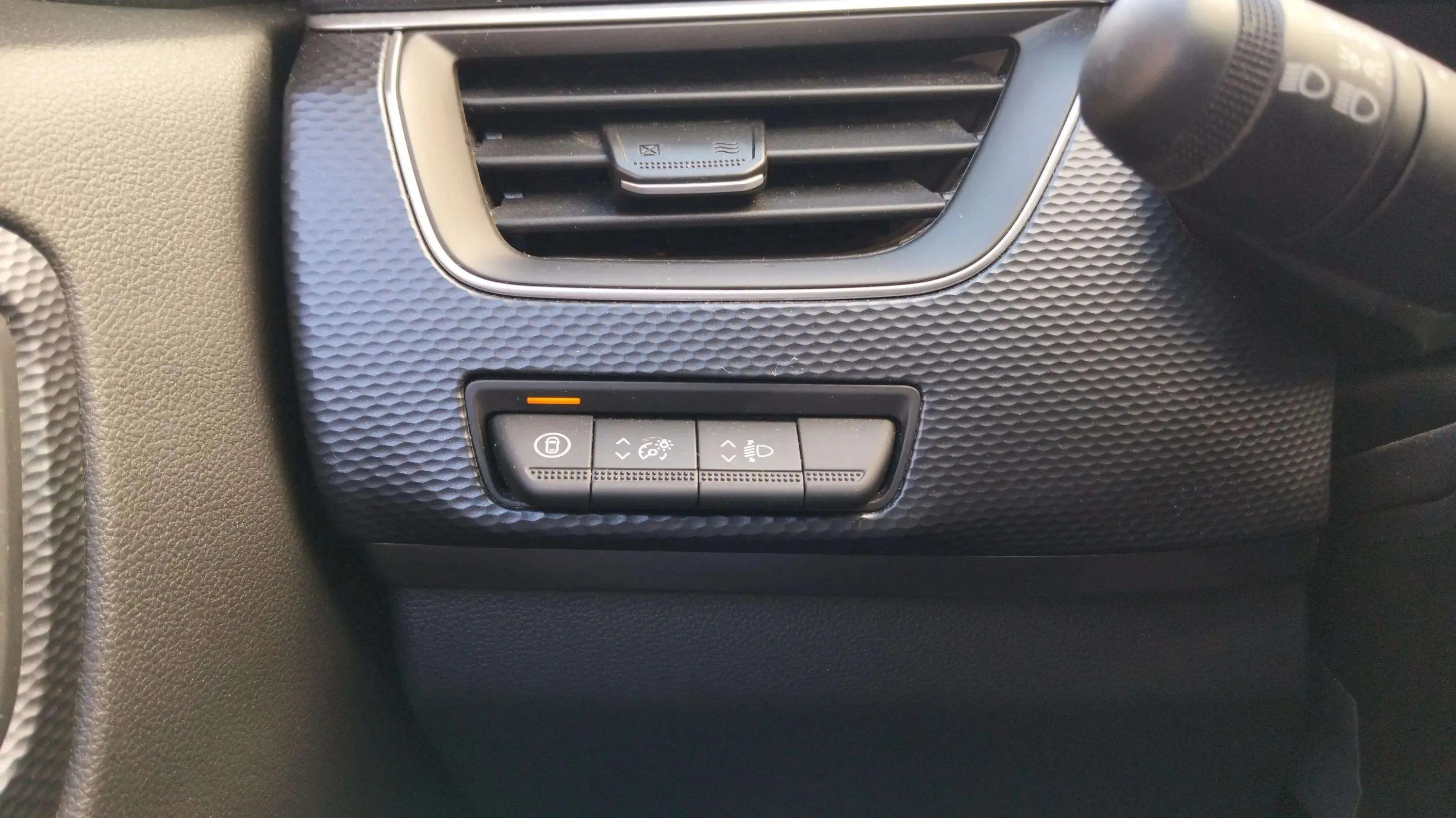 Renault Arkana Evolution TCe EDC mild hybr - foto 15