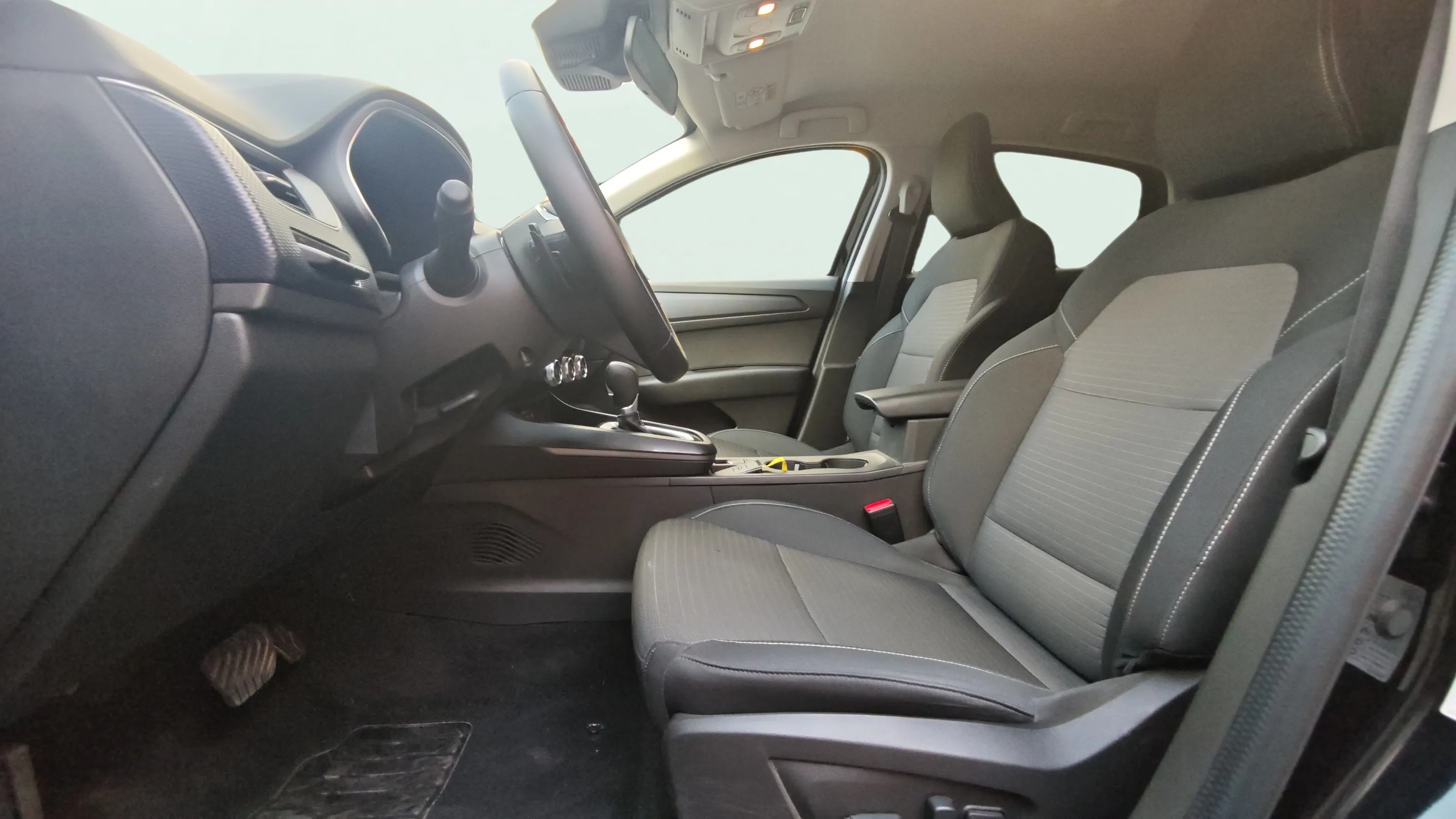 Renault Arkana Evolution TCe EDC mild hybr - foto 7