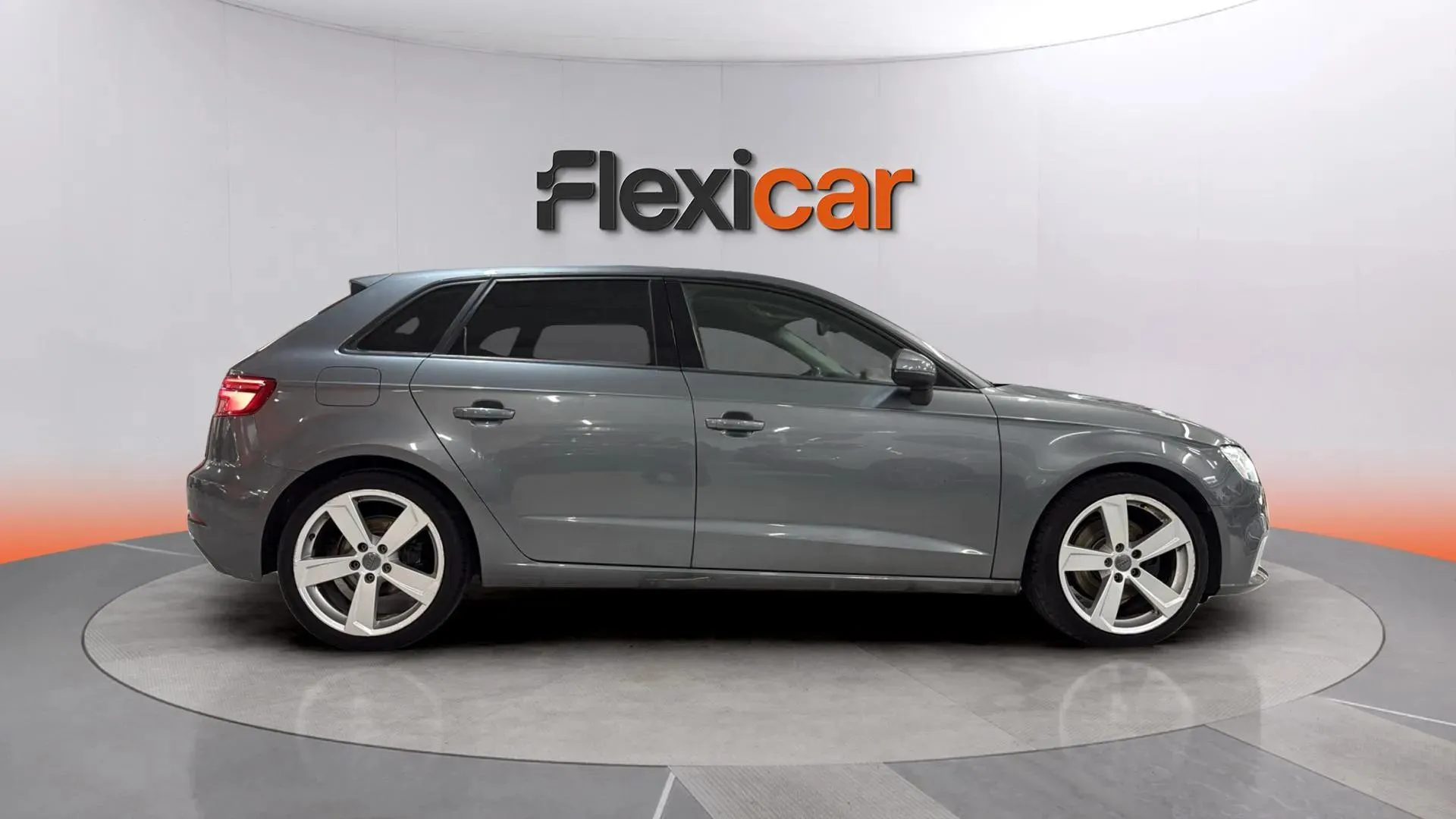Audi A3 2.0 TDI quattro S tronic - foto 7