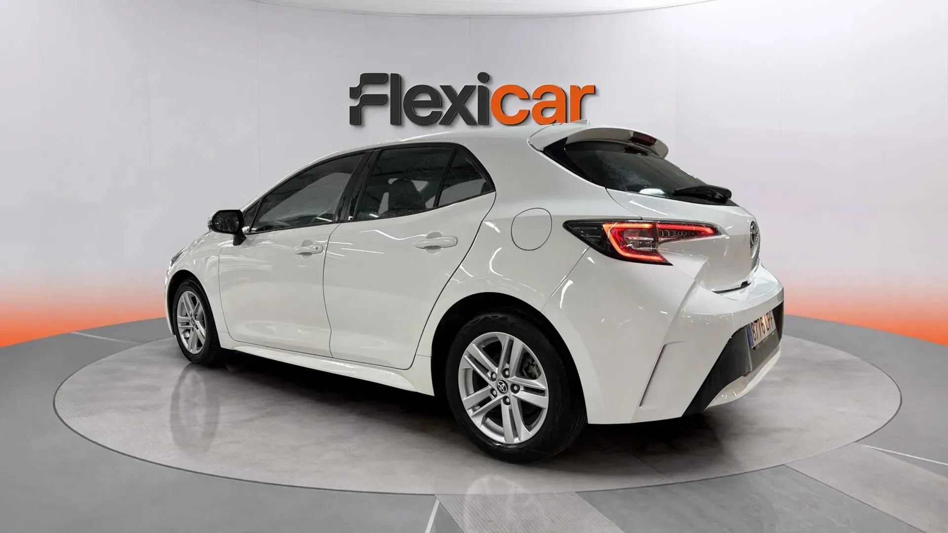 Toyota Corolla 1.8 125H Active Tech E-CVT - foto 4