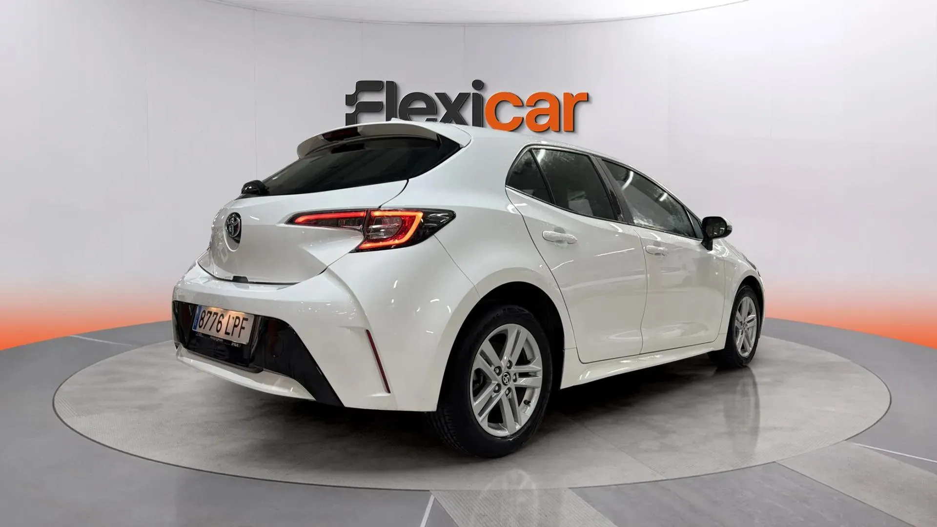 Toyota Corolla 1.8 125H Active Tech E-CVT - foto 7