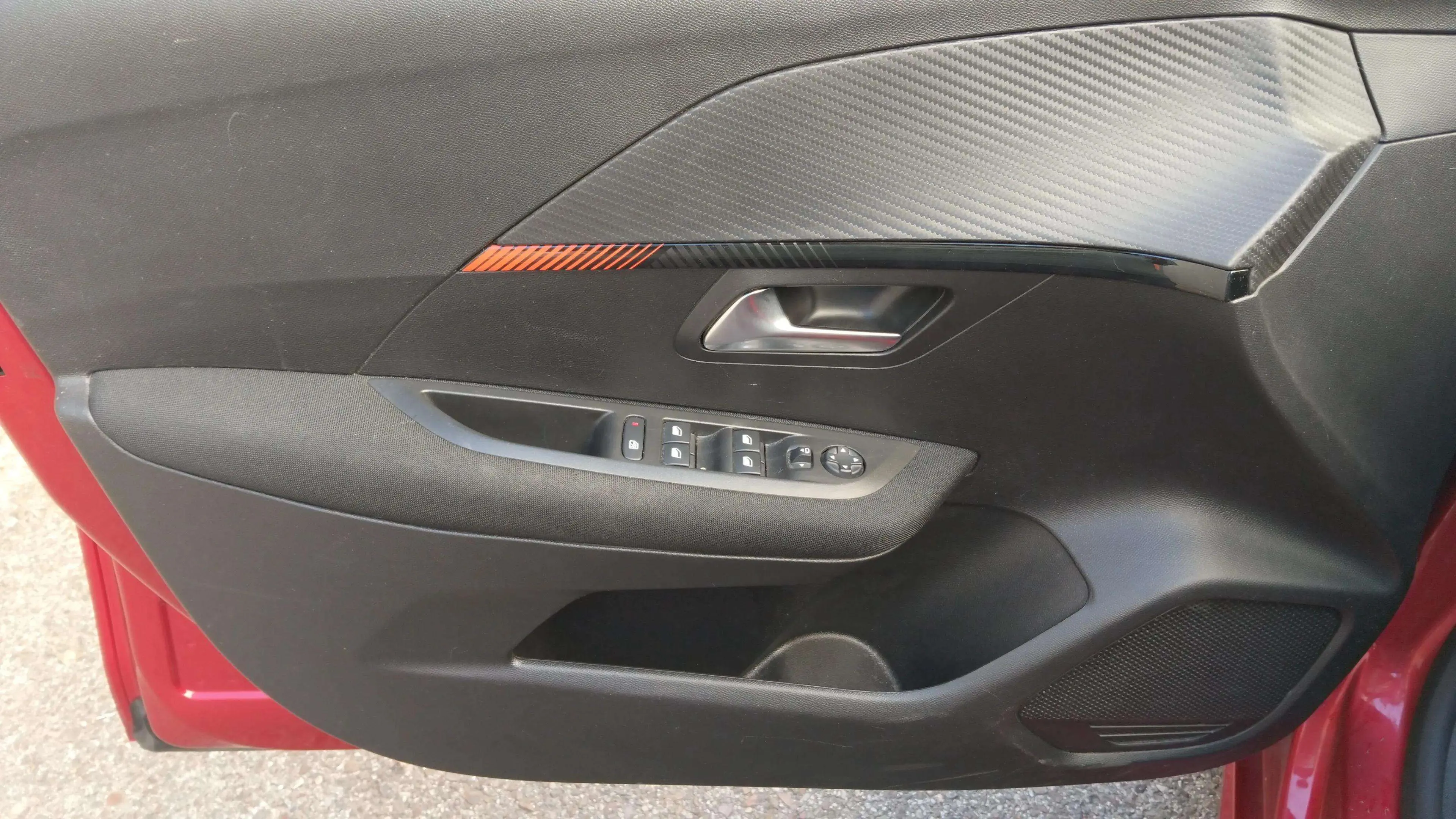 Peugeot 208 PureTech Allure - foto 15