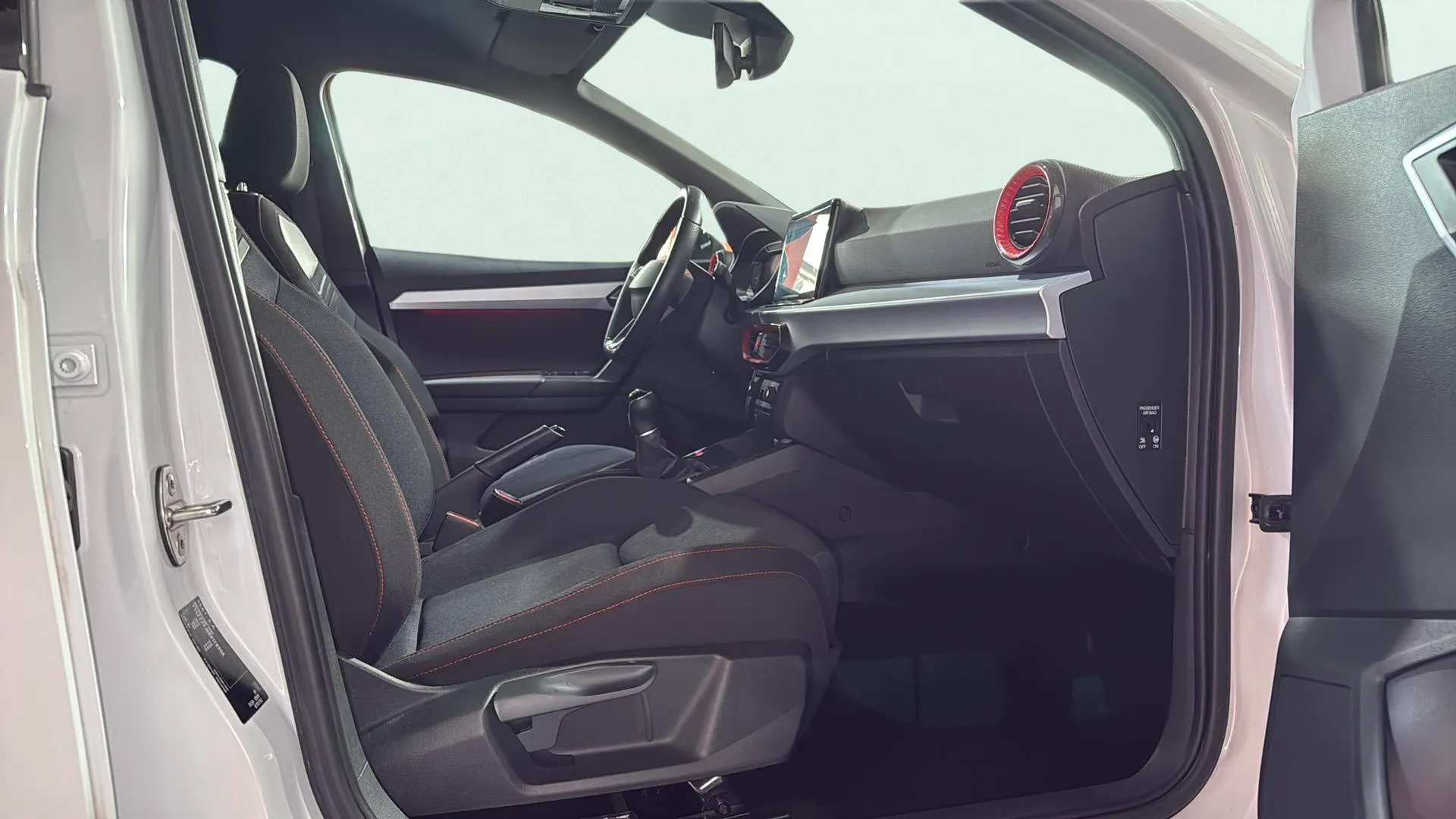 SEAT Ibiza 1.0 TSI FR XL - foto 23