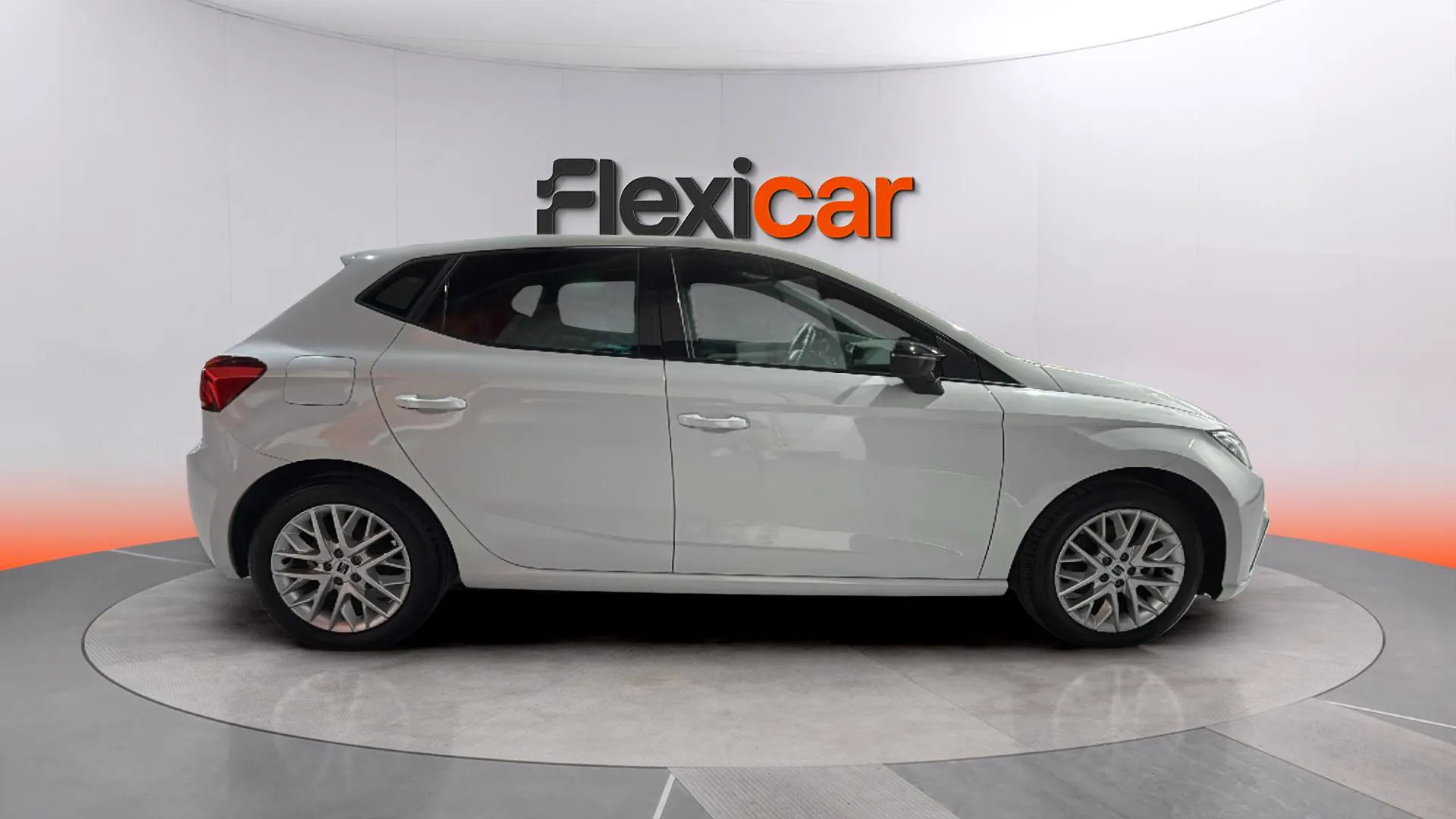 SEAT Ibiza 1.0 TSI FR XL - foto 2