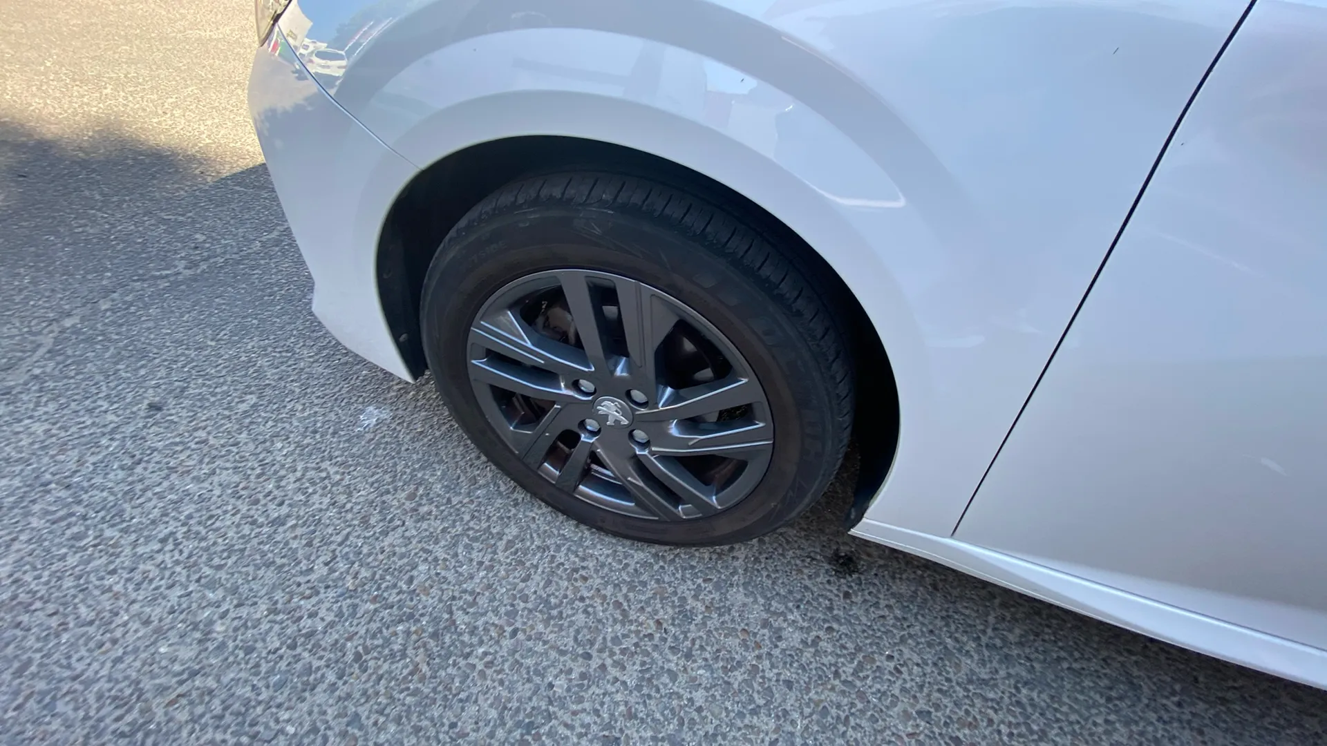 Peugeot 208 PureTech Style - foto 19