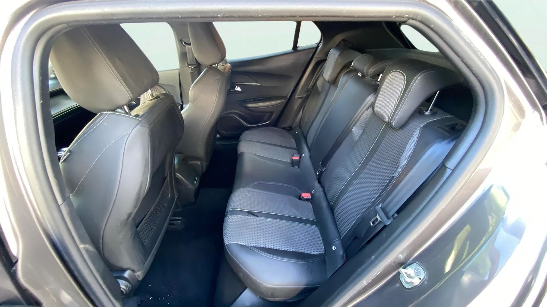Peugeot 2008 GT Line PureTech 130 BVM6 - foto 19