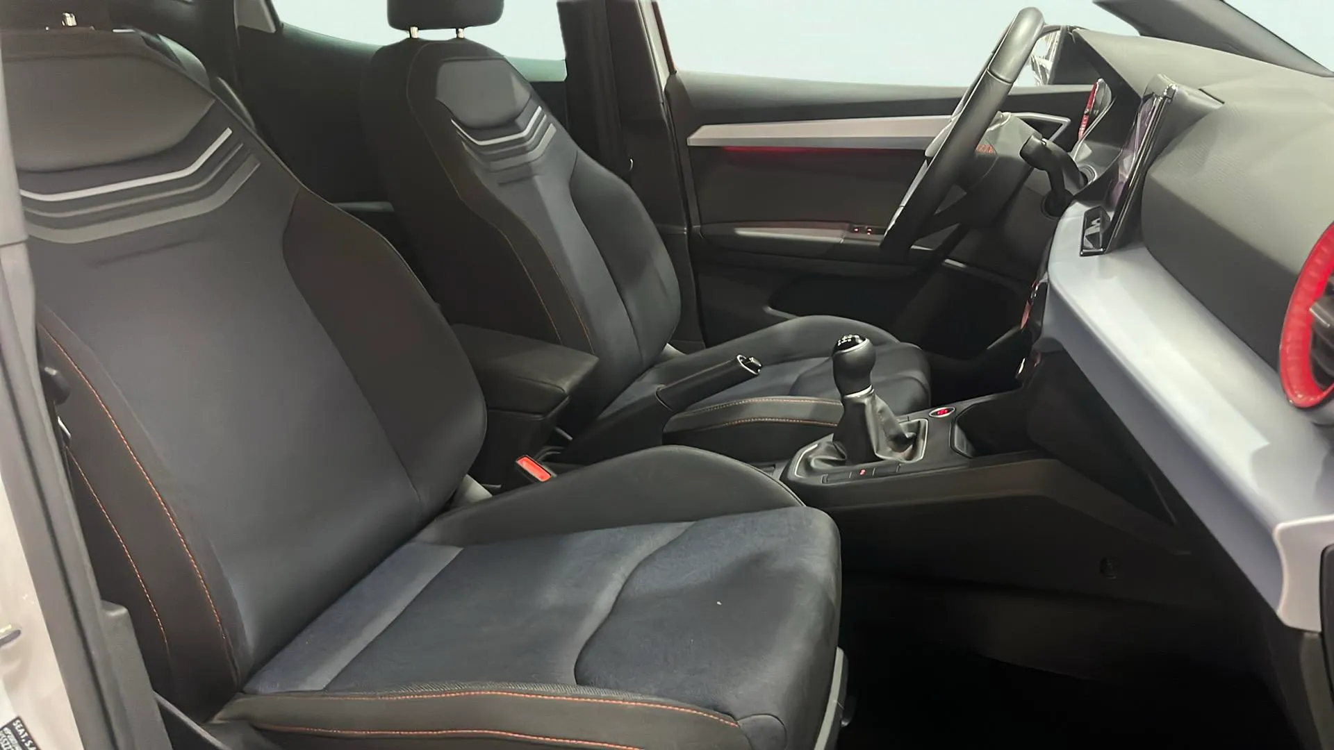 SEAT Ibiza 1.0 TSI FR XL - foto 12