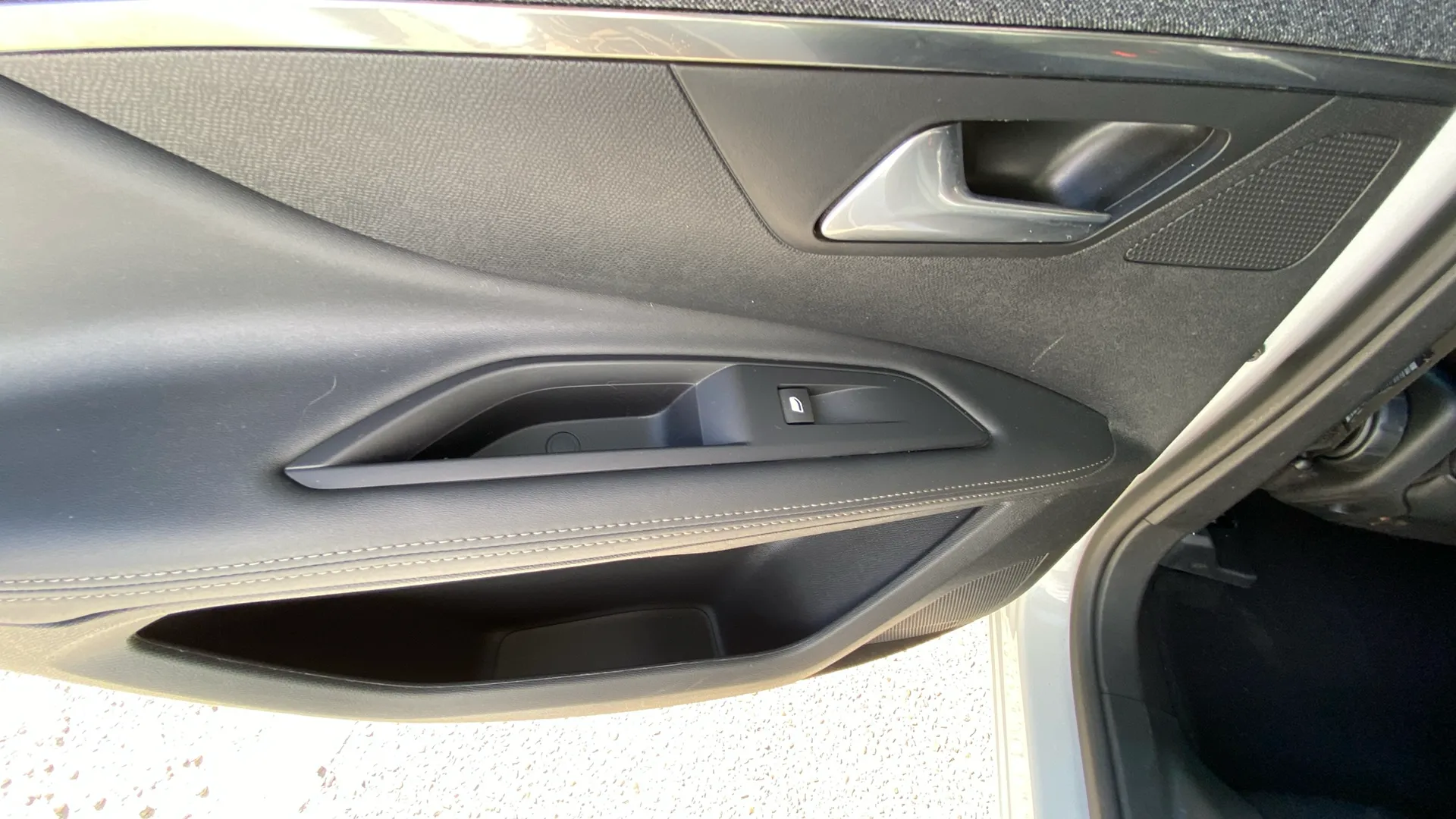 Peugeot 3008 1.2 PureTech Allure EAT8 - foto 25