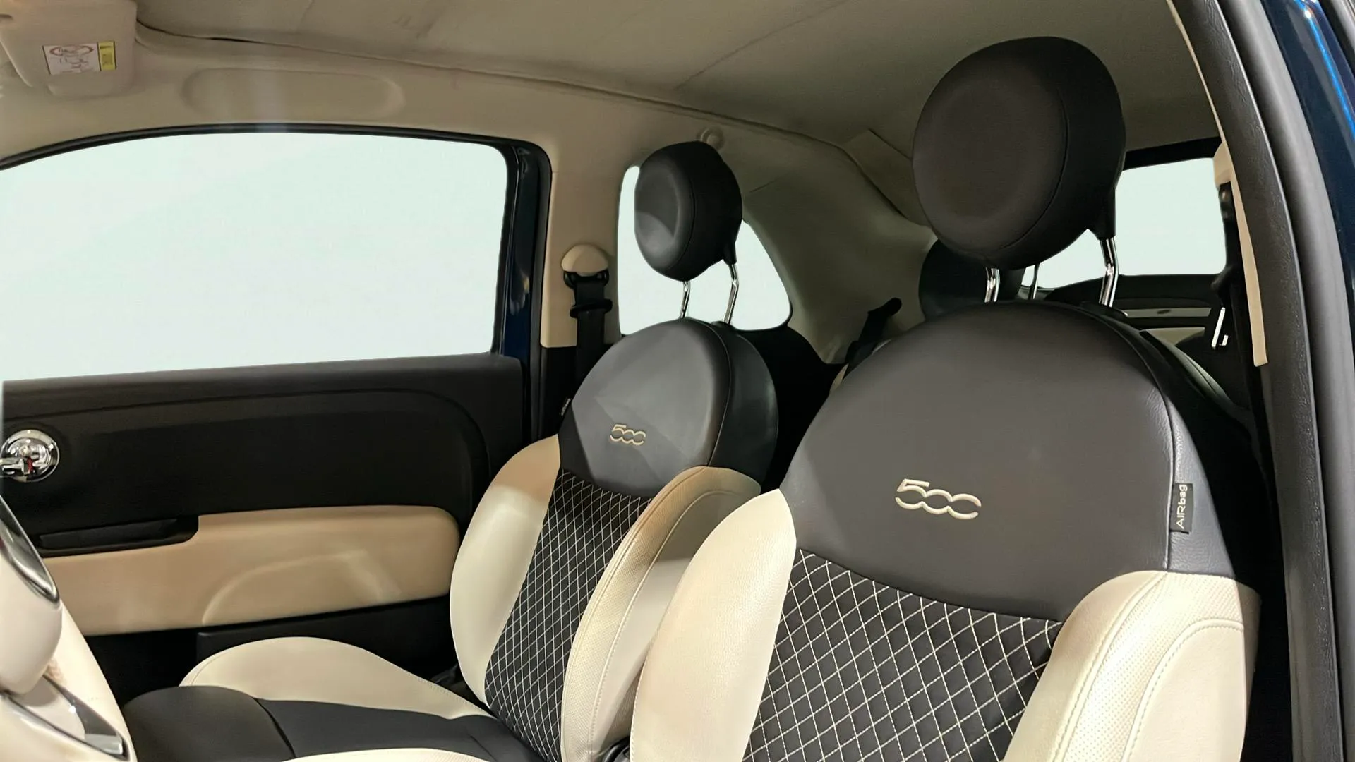 Fiat 500 Club 1.0 Hybrid - foto 8