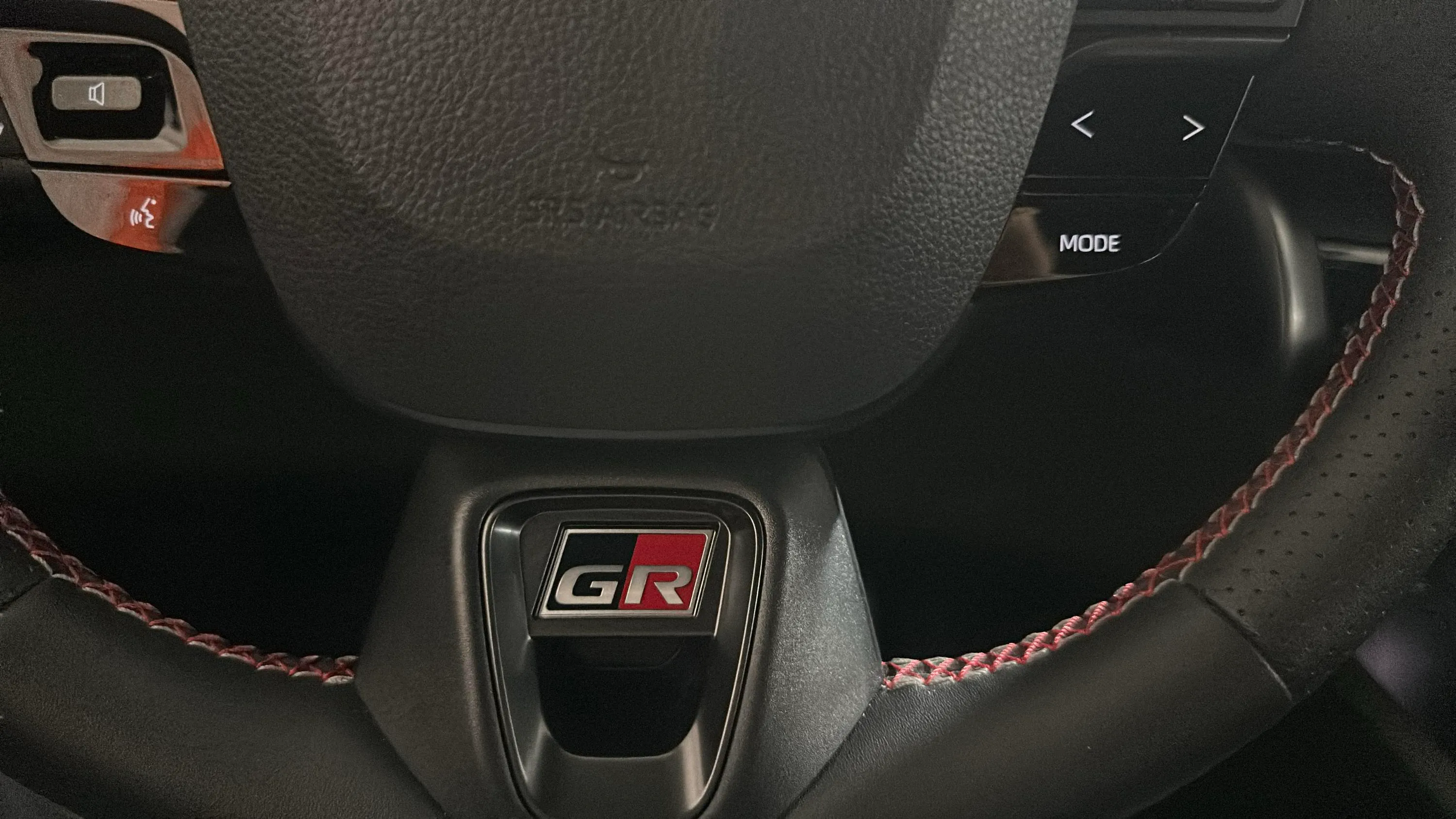 Toyota C-HR 2.0 220PH GR Sport - foto 14