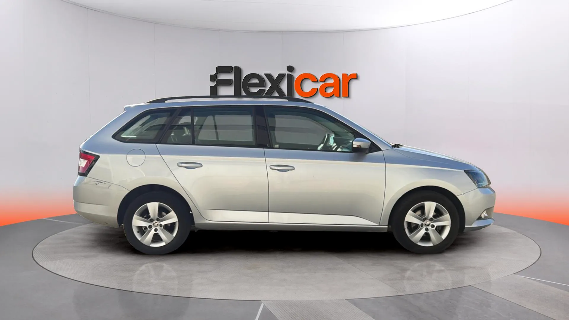 Škoda Fabia Combi 1.2 TSI Active - foto 2