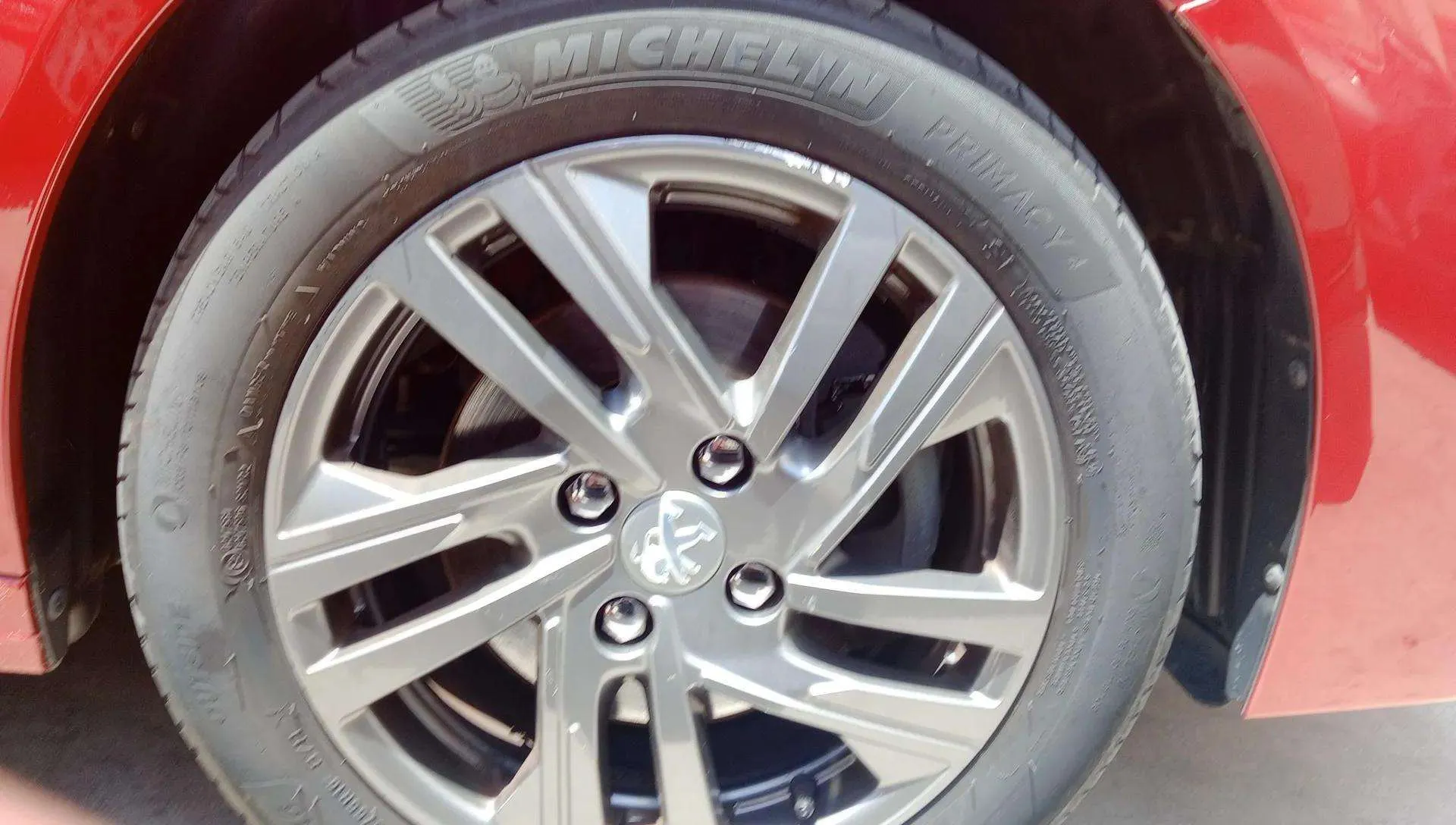 Peugeot 208 PureTech Allure - foto 16