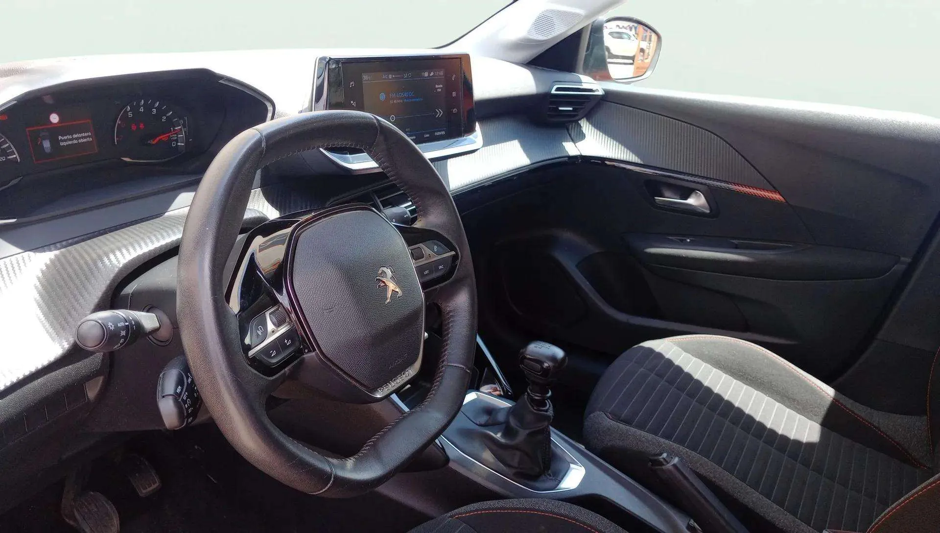 Peugeot 208 PureTech Allure - foto 10